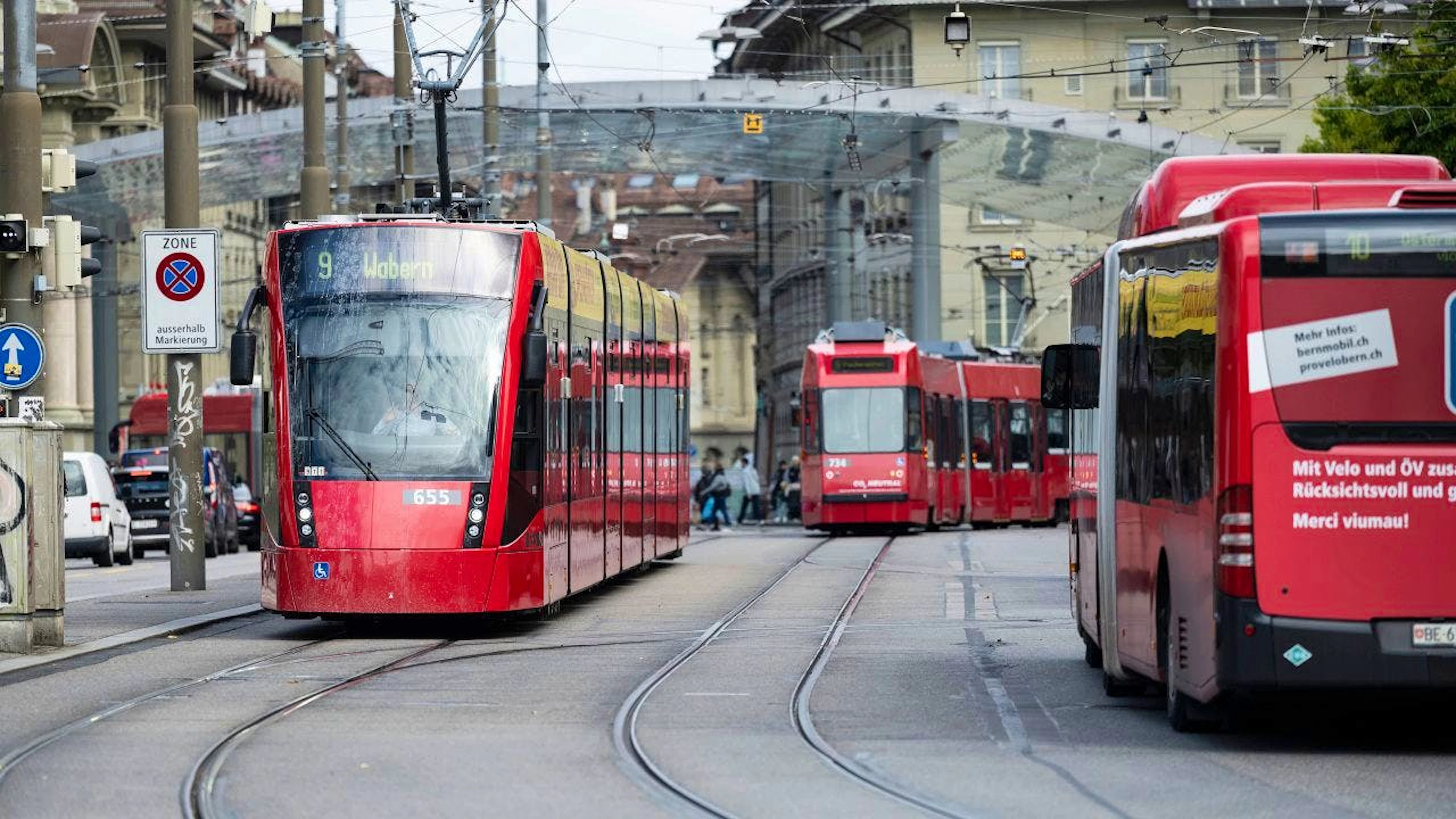 Eine Durchgangslinie entlastet gemäss Berner Gemeinderat die Umgebung um den Bahnhof. (Archivbild)