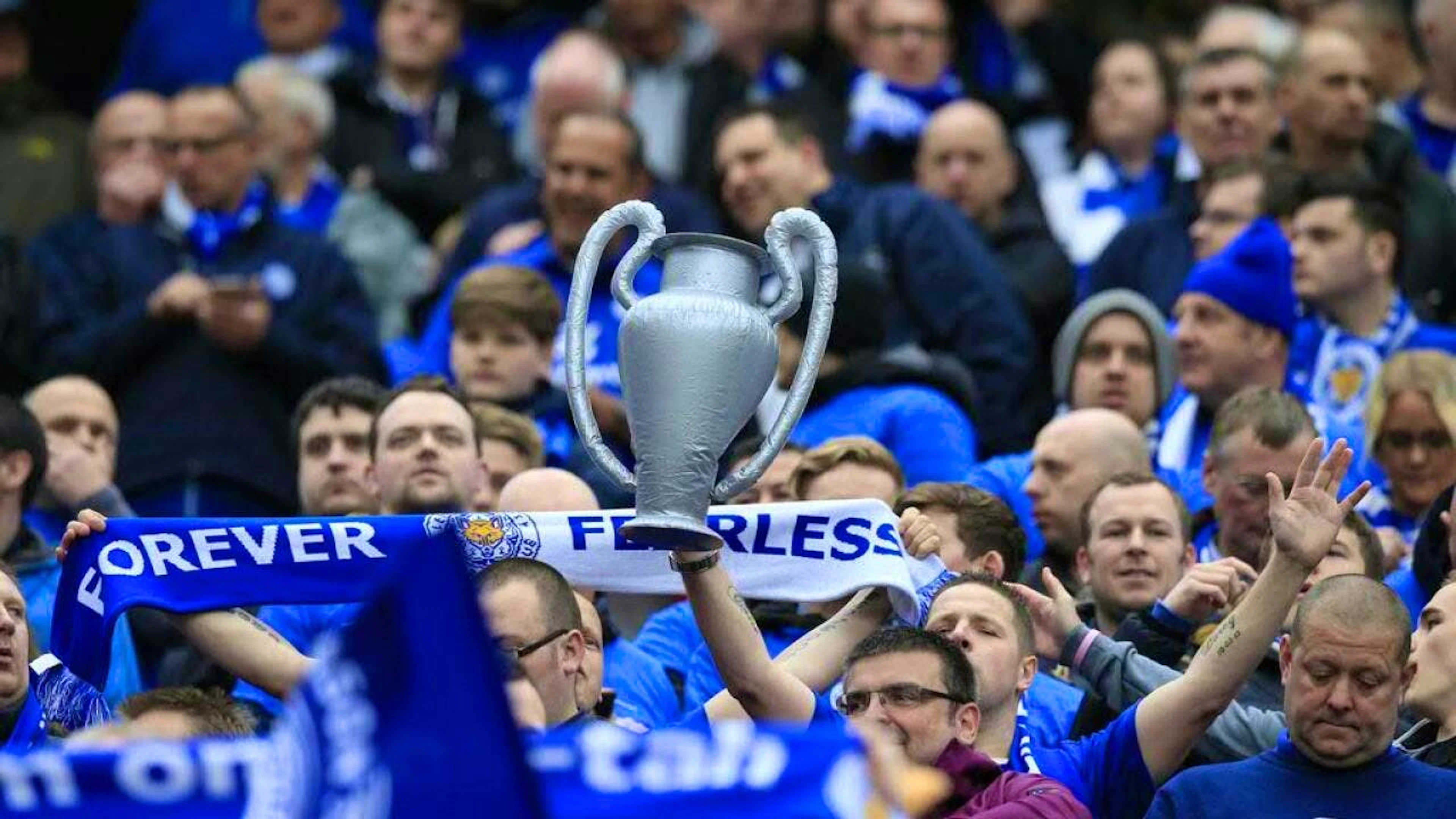Acht Jahre nach dem Gewinn der englischen Meisterschaft haben die Anhänger von Leicester City mit dem direkten Wiederaufstieg in die Premier League wieder etwas zu feiern