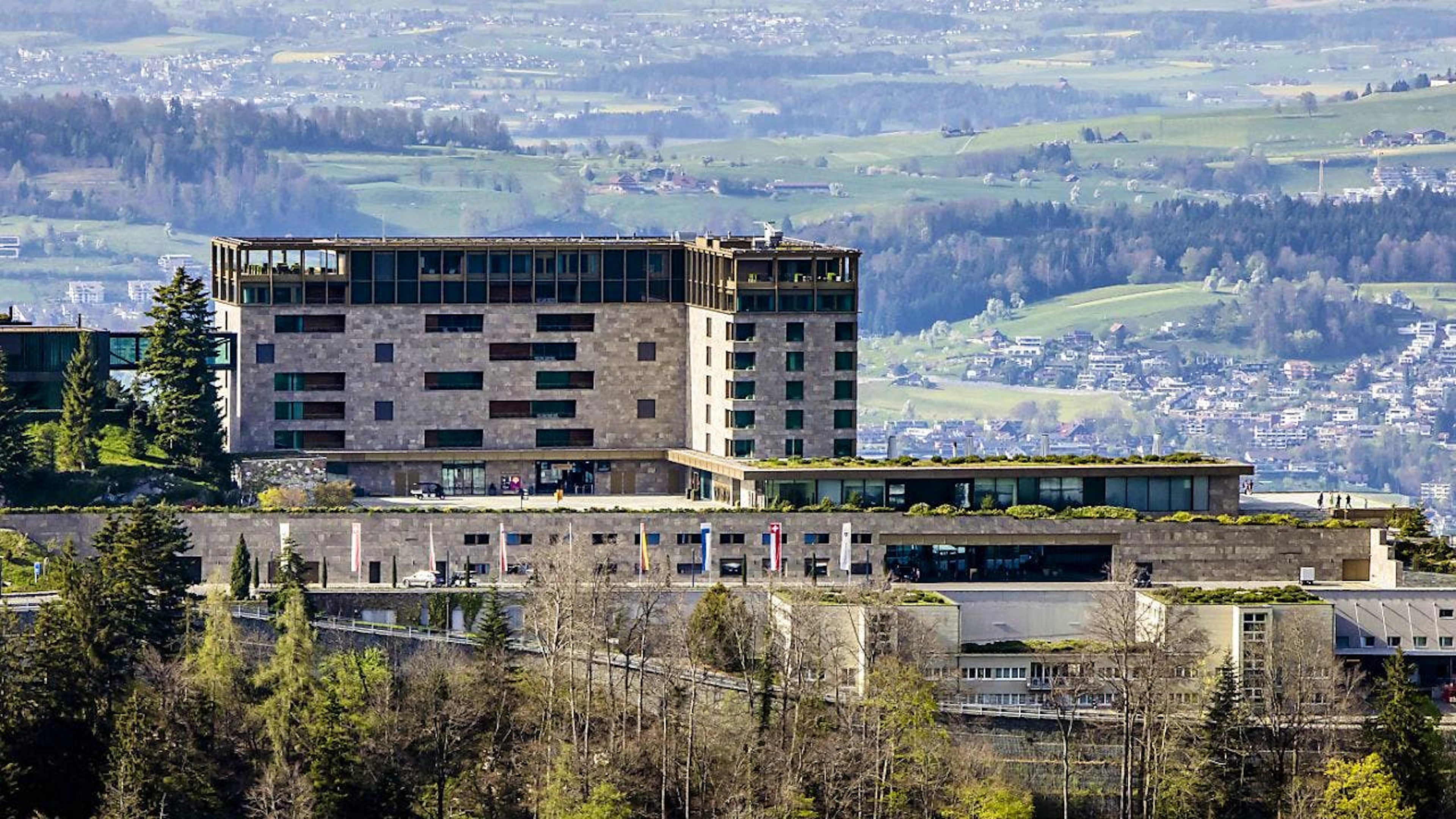 Cominiciano ad arrivare le conferme sulla presenza di capi di Stato e di governo alla conferenza di pace sull'Ucraina che si terrà il 15 e 16 giugno al Bürgenstock (NW)