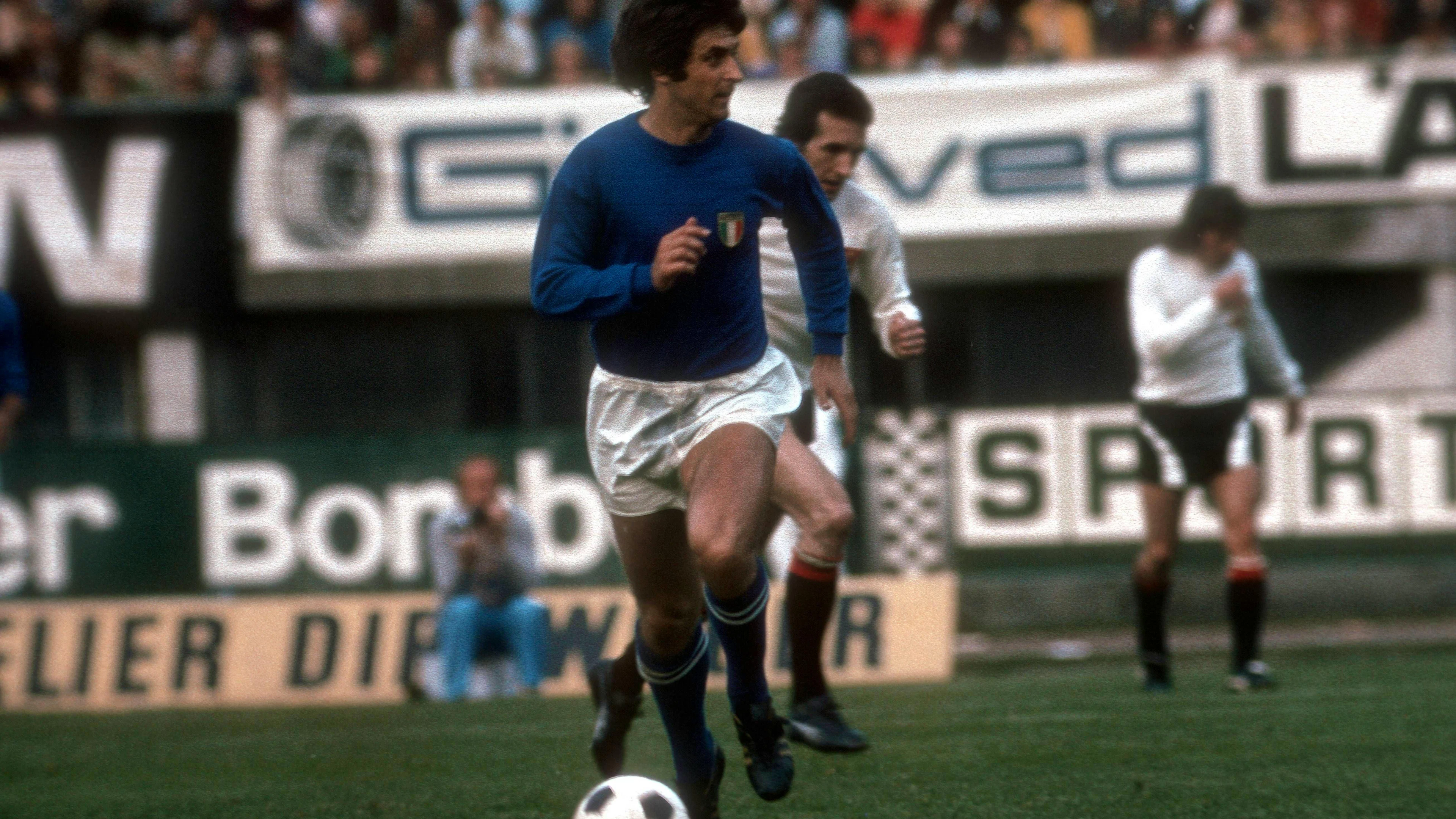 Gianni Rivera in azione.