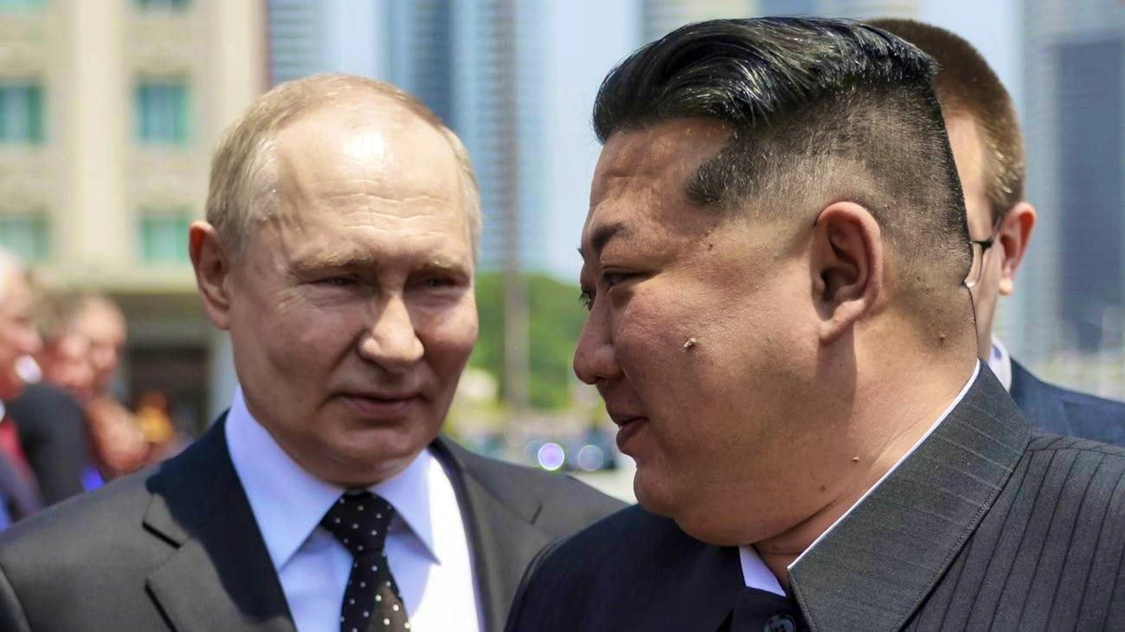 Russian President Vladimir Putin (left) and North Korean leader Kim Jong-un want to support each other to the best of their ability in future.