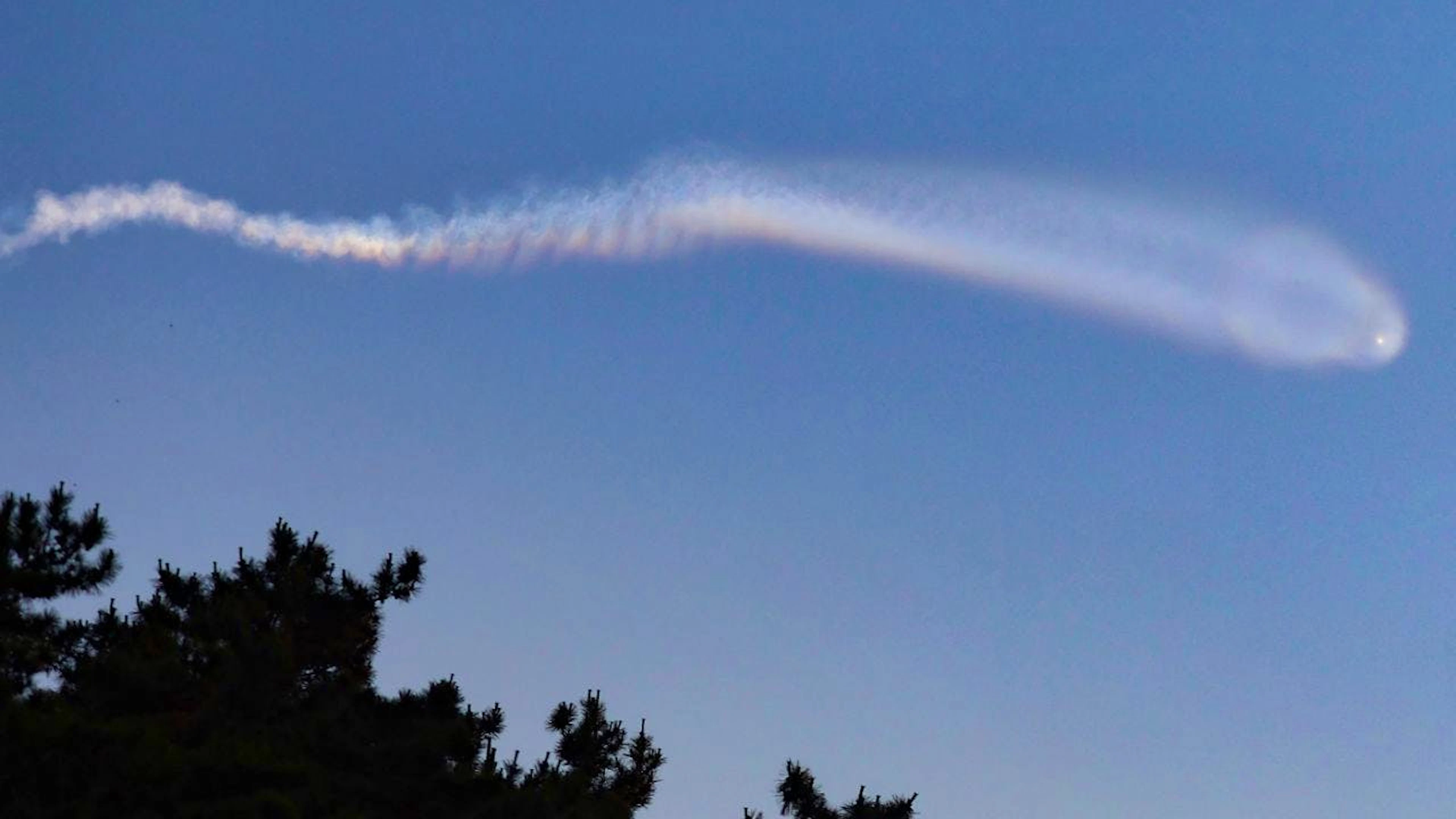 Secondo l'esercito sudcoreano il Nord sembra aver testato un missile ipersonico che si ritiene abbia mancato la sua missione dopo una traiettoria di circa 250 km.