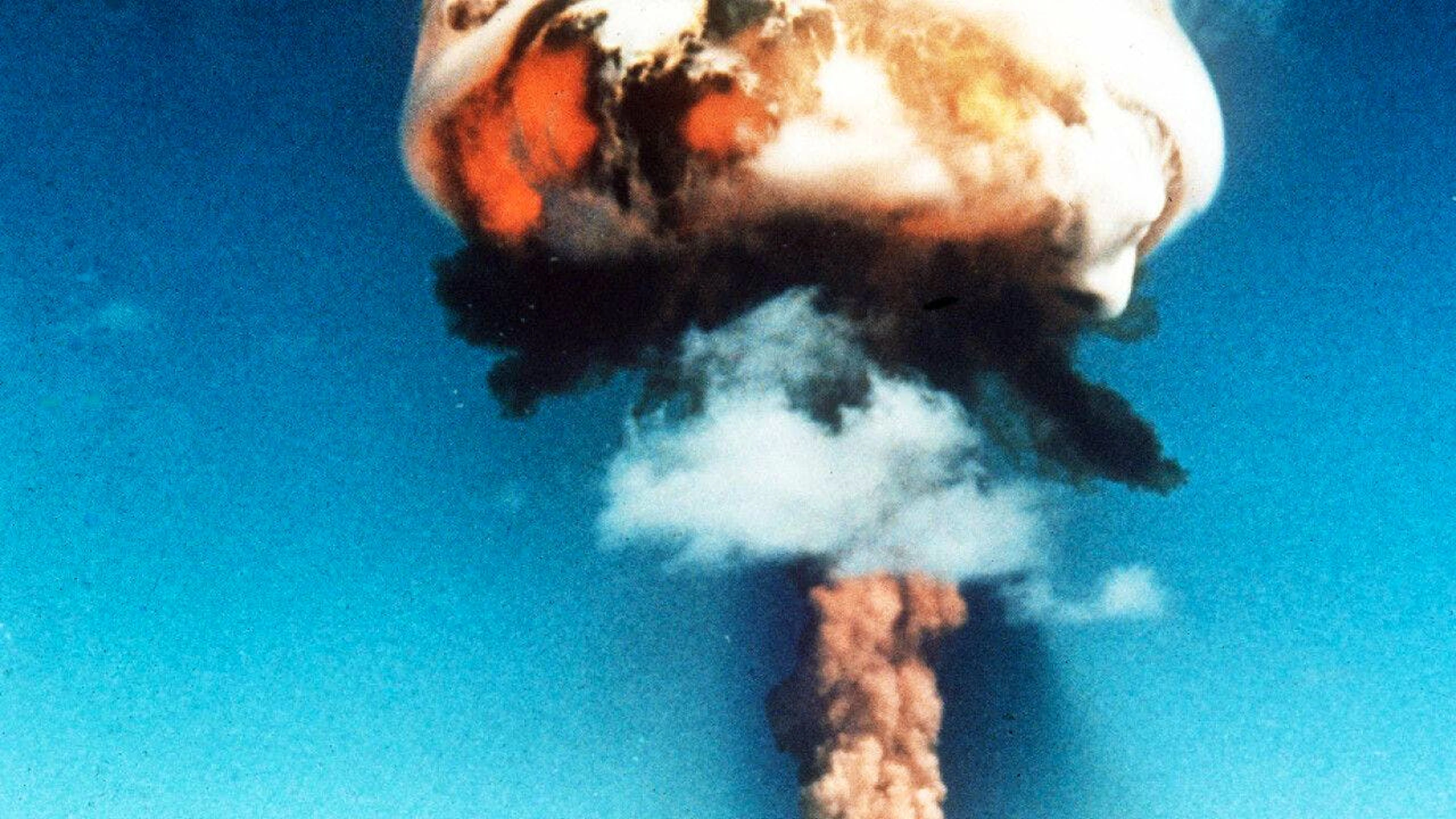 Test nucleare nell'atollo di Mururoa, Polinesia francese, 1970