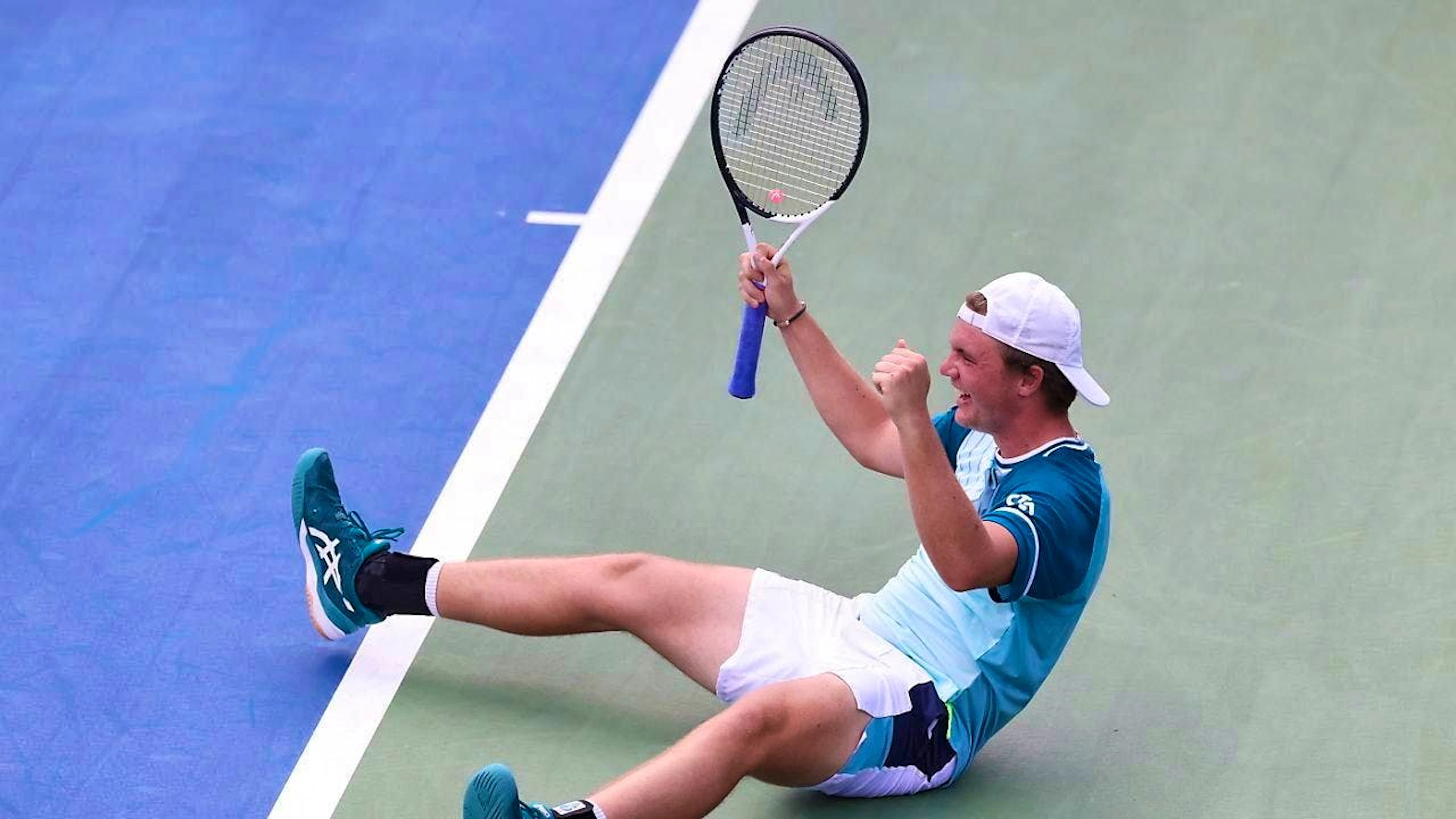 At the US Open, Dominic Stricker stormed into the round of 16 after beating Stefanos Tsitsipas and moved into the top 100 of the world rankings for the first time