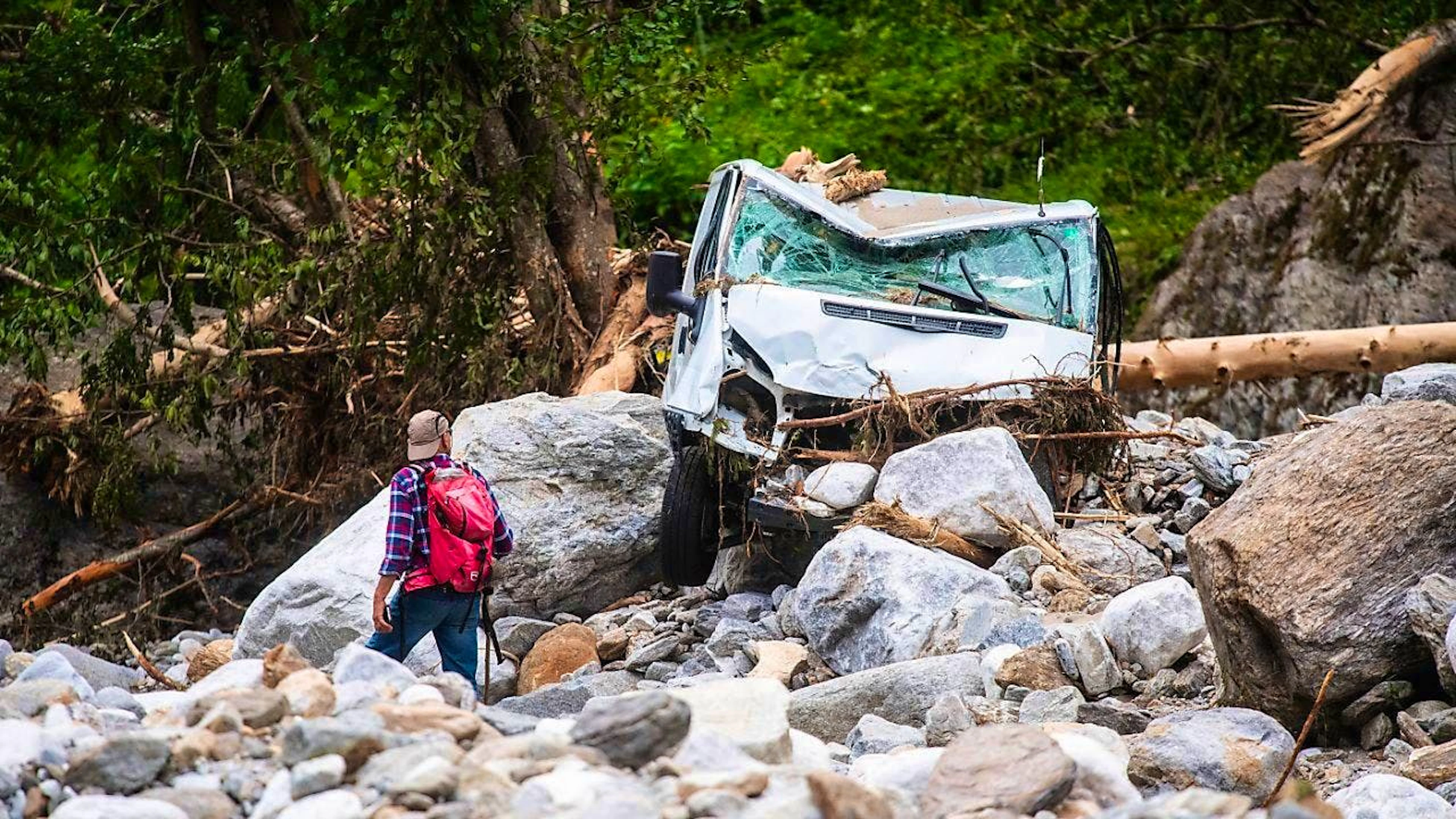 Numerous houses and cars were destroyed or damaged by last weekend's storm in the Maggia Valley.