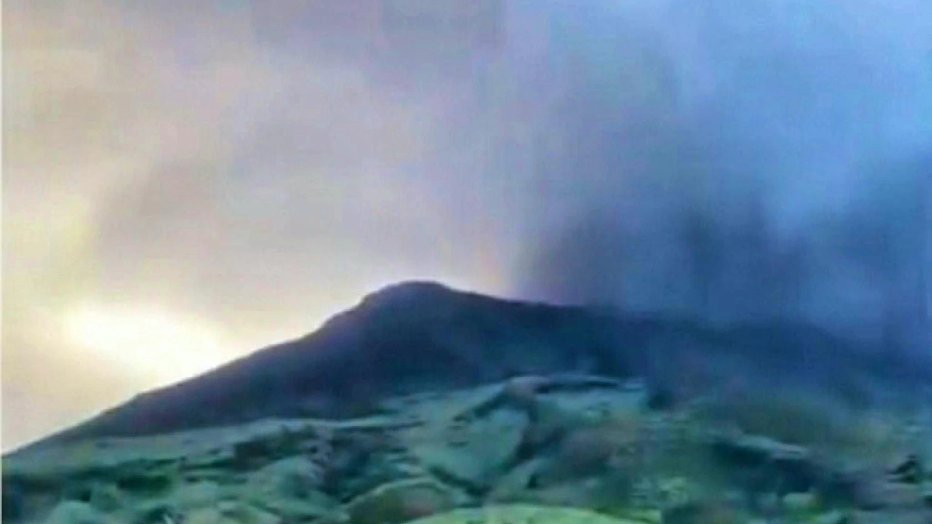 Red alert on the volcanic island of Stromboli