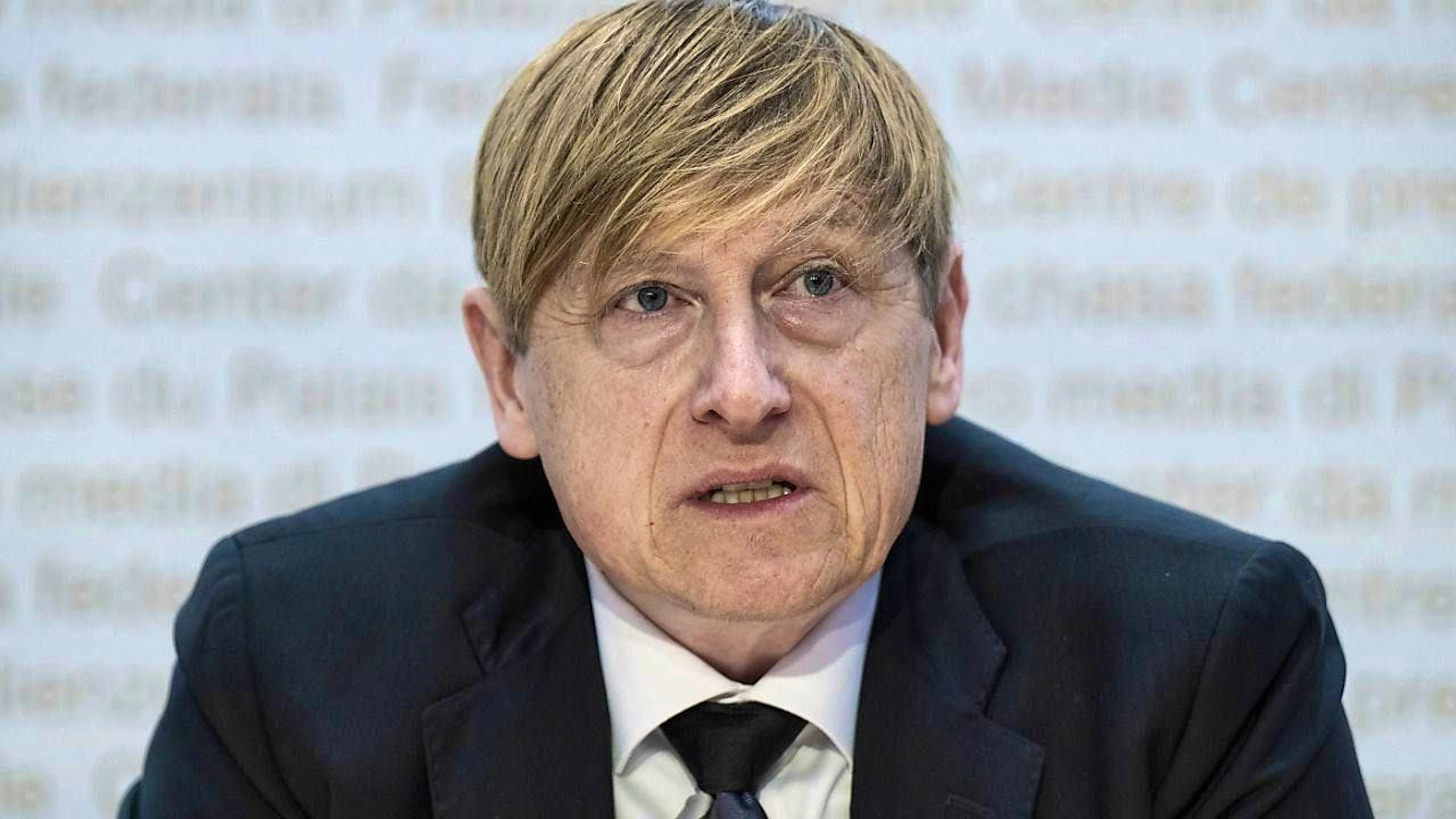 Price supervisor Stefan Meierhans wants to monitor prices and conditions in cooperation with the financial market authorities. (archive picture)