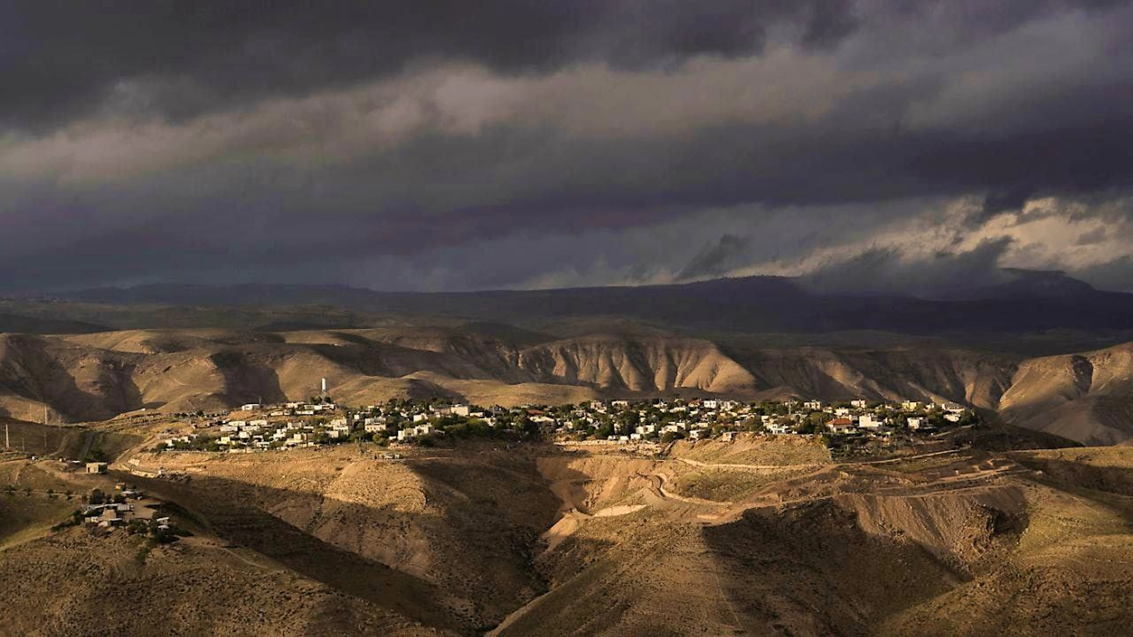 ARCHIVE - A general view of an Israeli settlement in the West Bank. Photo: Mahmoud Illean/AP/dpa