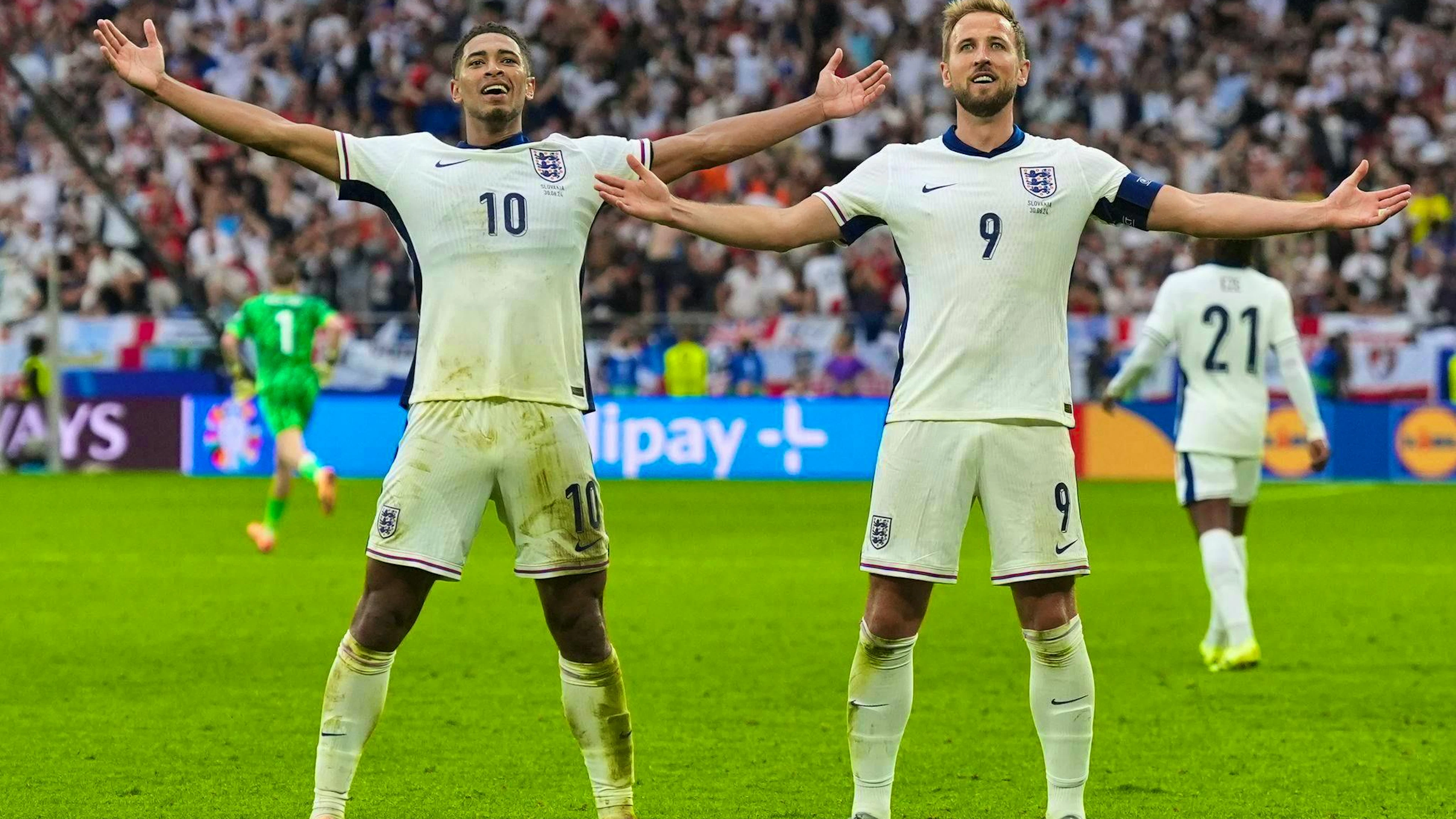 Jude Bellingham (l) and Harry Kane were the match-winners for England against Slovakia.
