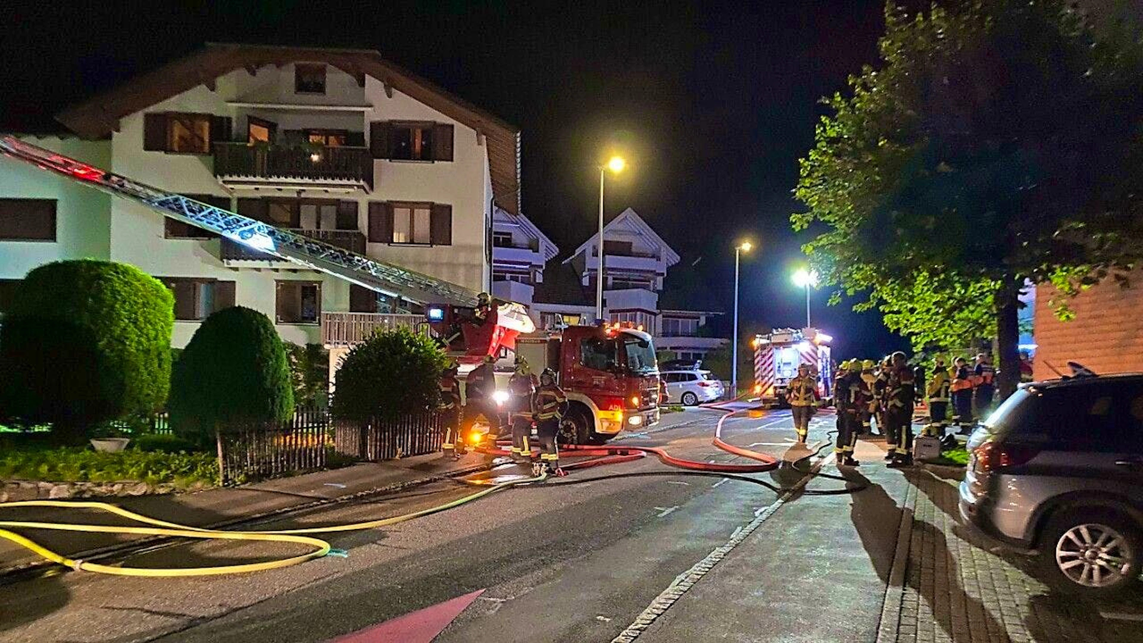 A total of 55 firefighters and rescue workers were deployed.