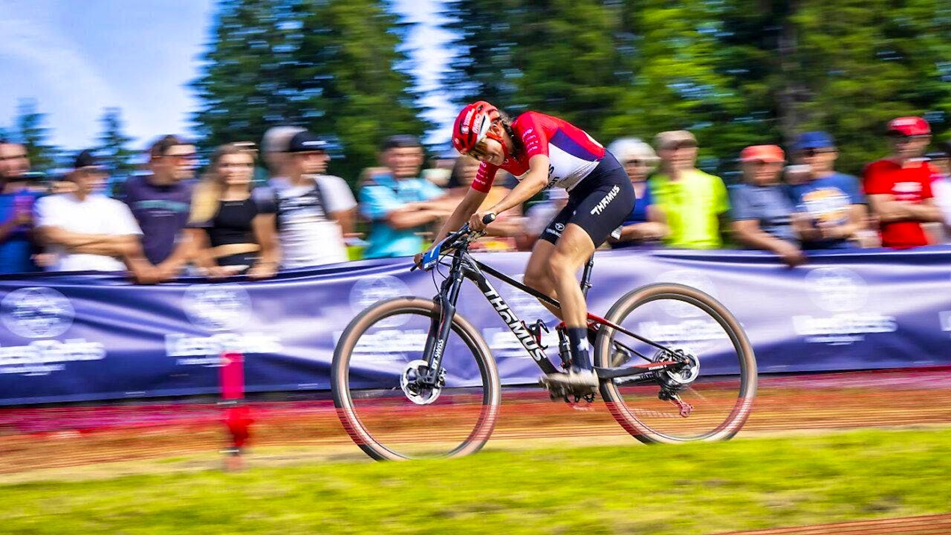 Successful weekend: After her victory in the short track on Friday (photo), Alessandra Keller also makes it onto the podium in the cross-country on Sunday at the World Cup in Les Gets in third place