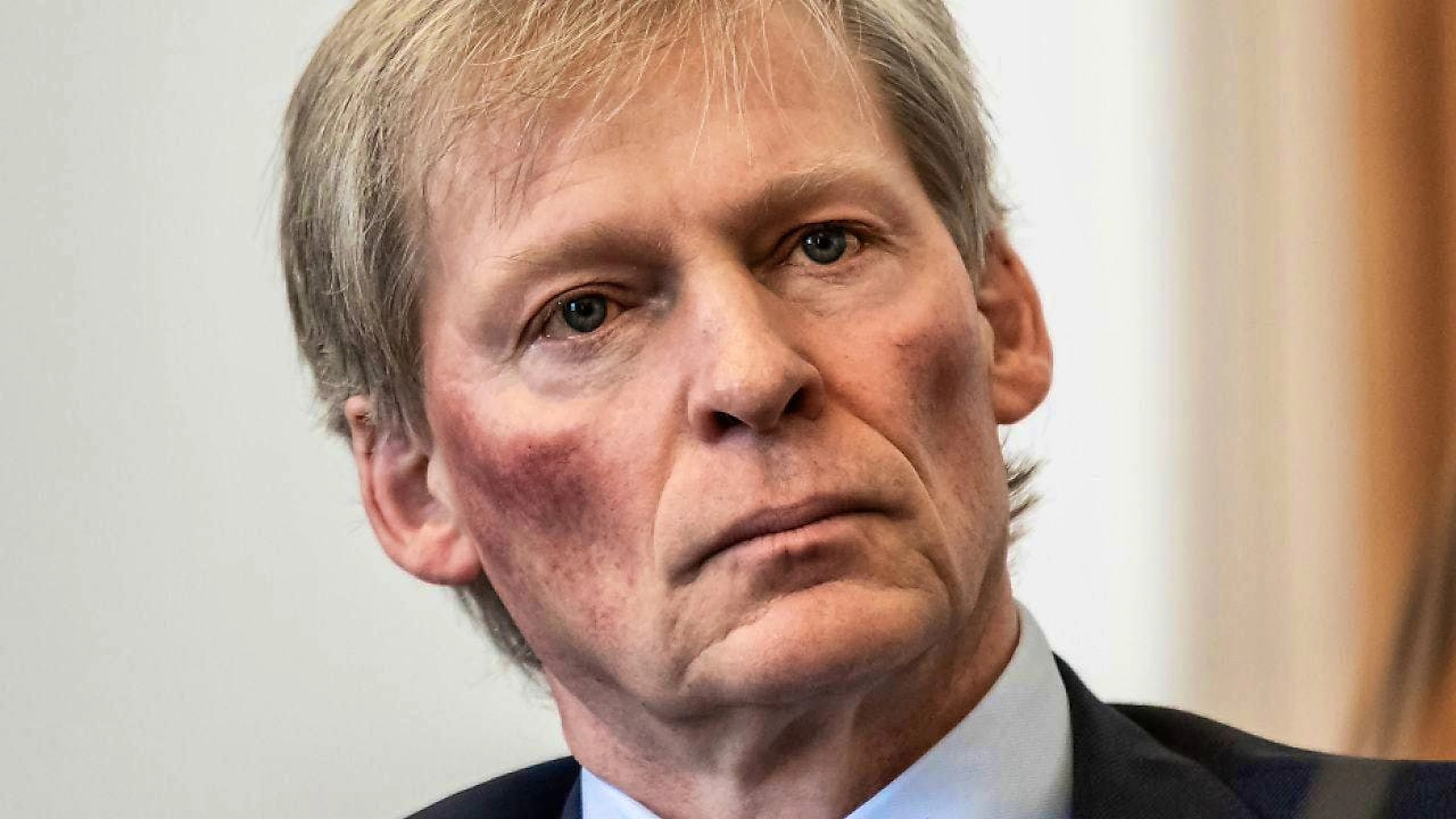 Der Tessiner Staatsratspräsident Claudio Zali gerät zunehmend unter Druck.