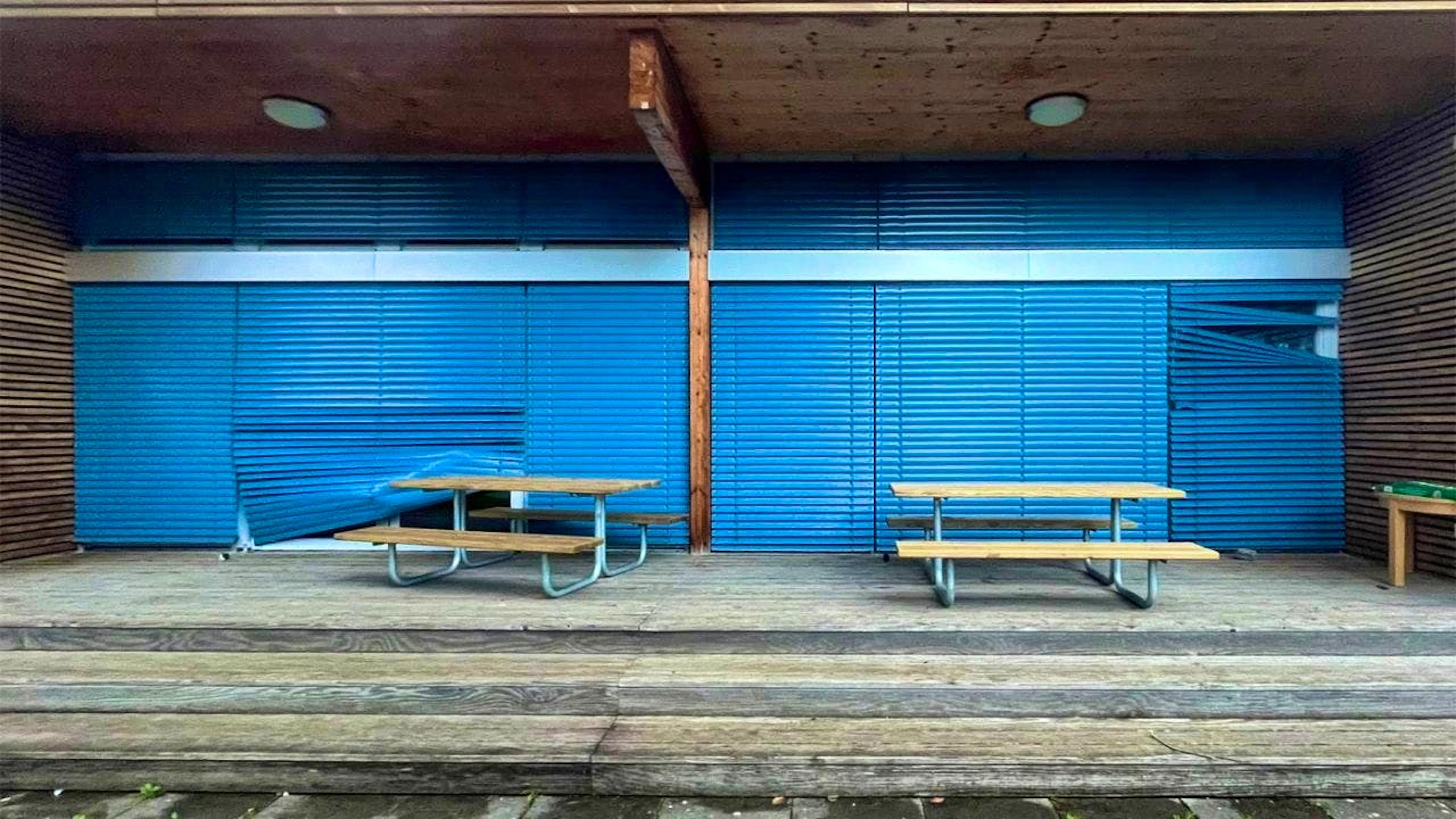 On Saturday morning, the police arrested a 19-year-old Swiss man who had tried to break into a kindergarten.