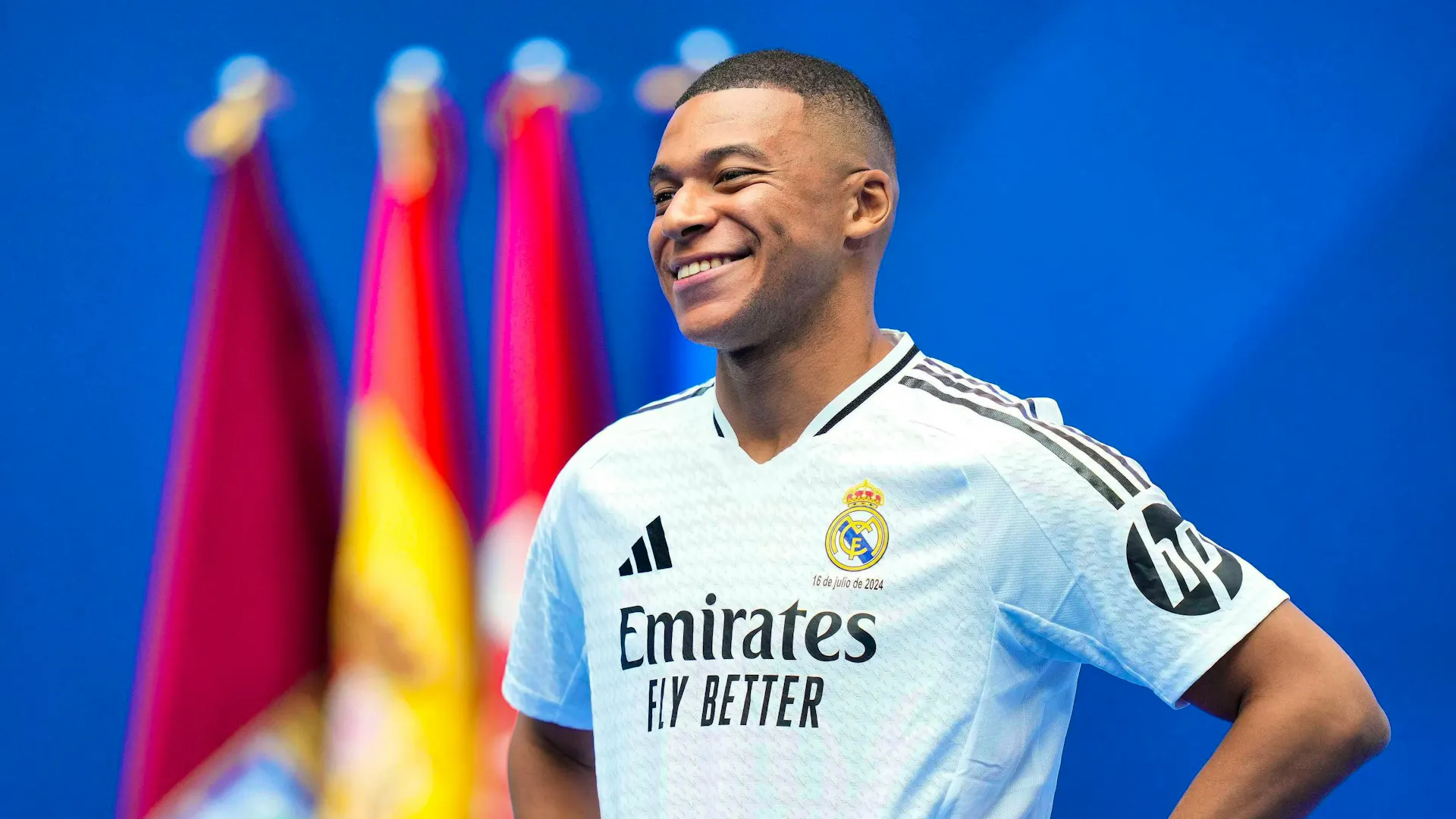 85,000 fans celebrate Kylian Mbappé as Real Madrid's new player