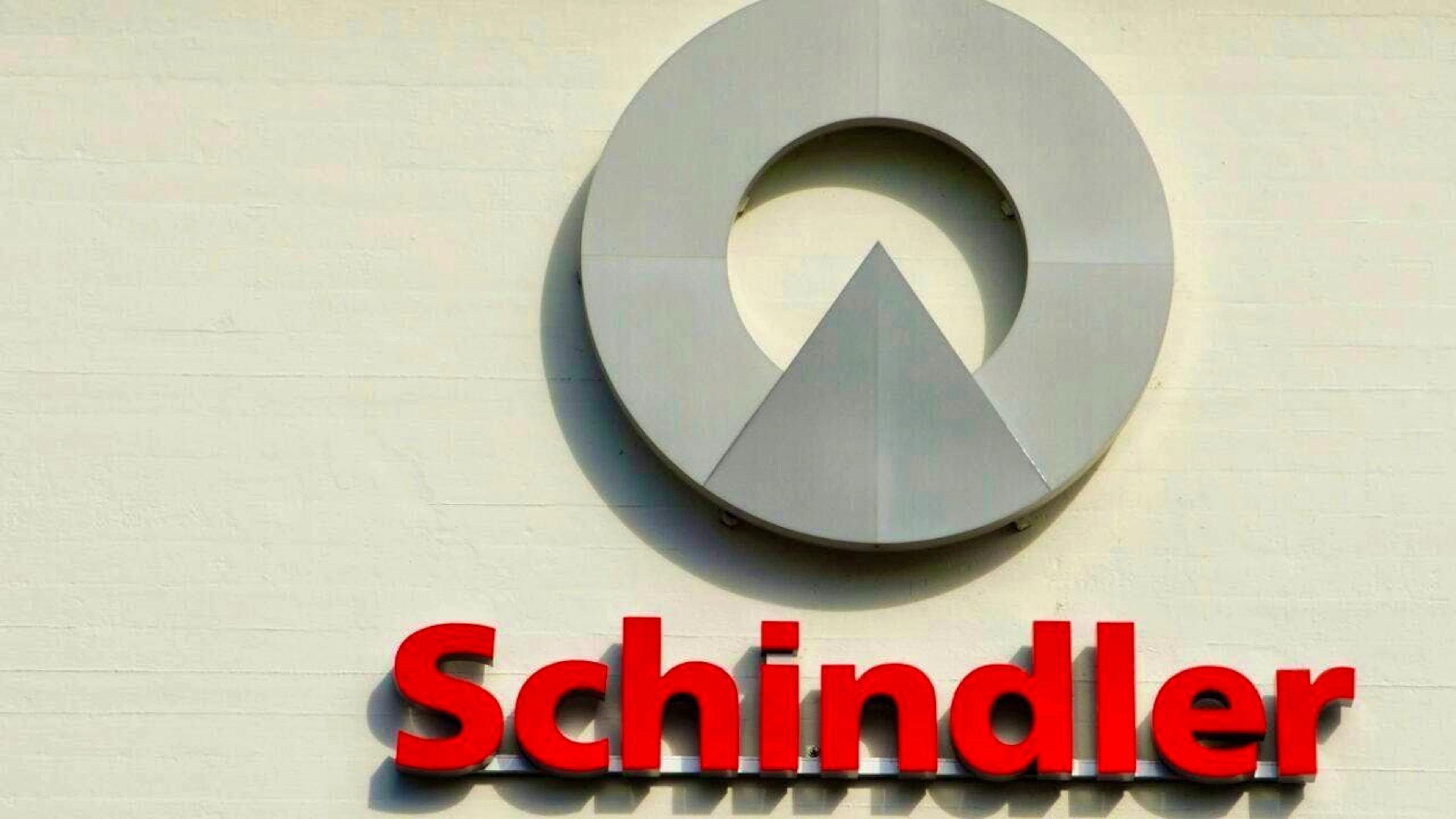 The elevator and escalator manufacturer Schindler earned more in the first half of the year. (symbolic image)