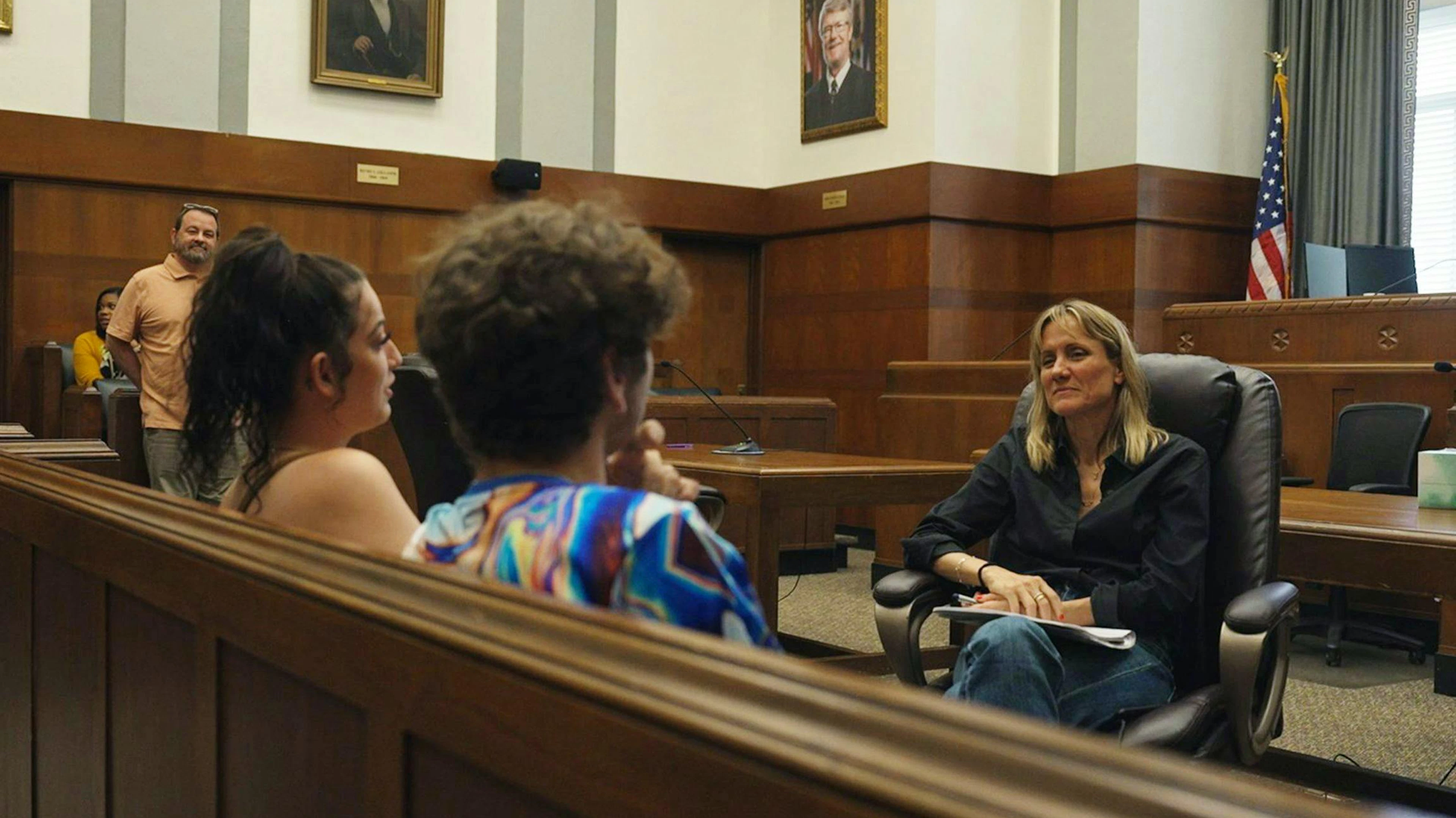 Für die erste Folge des US-Wahlspezials hat Barbara Lüthi im Drug Court in Charleston in West Virginia mit Angeklagten
gesprochen.&nbsp;