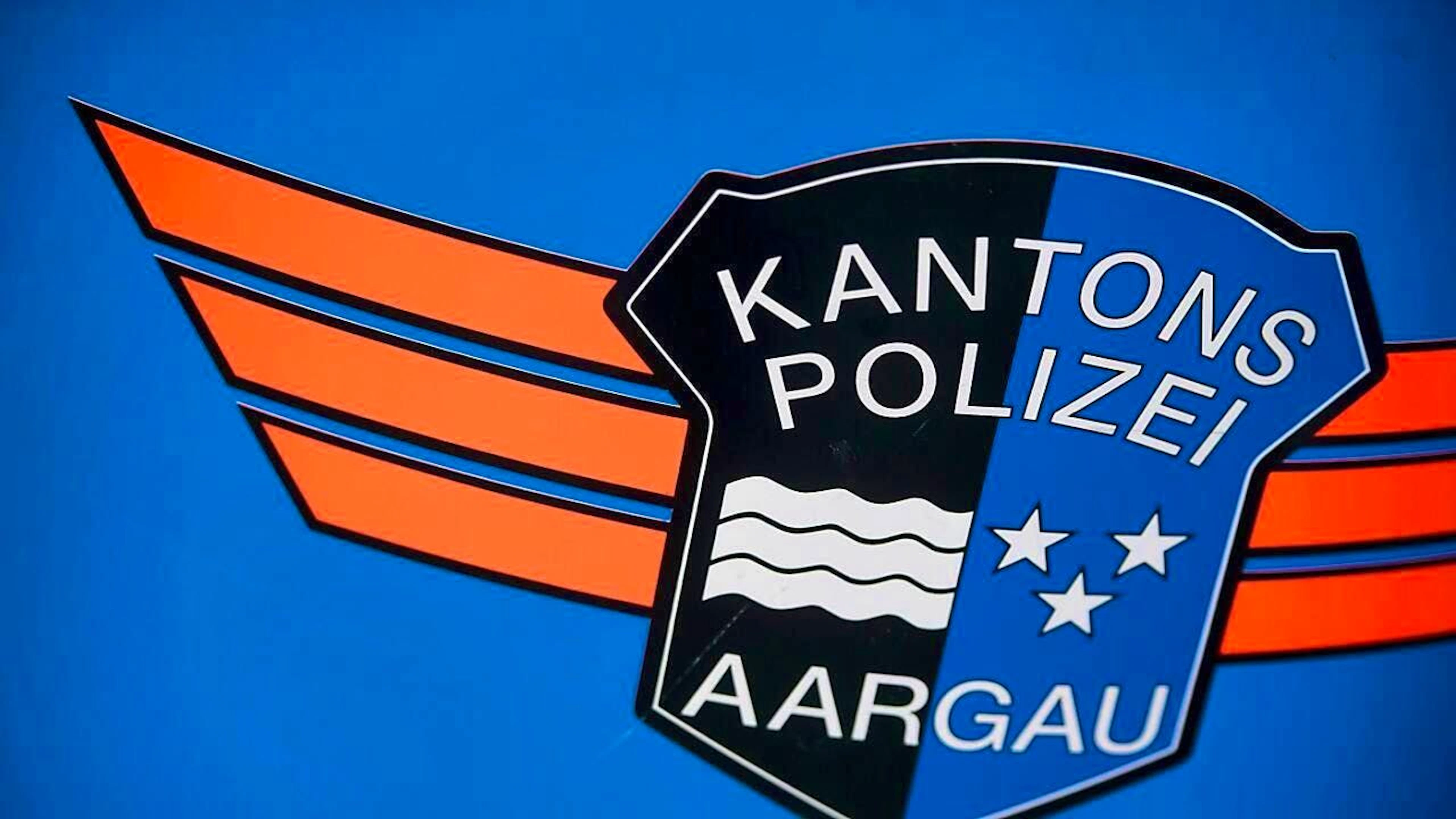 Following an act of vandalism in a school building in Stein AG, the Aargau cantonal police have identified the alleged perpetrators. They are children and teenagers. (symbolic picture)