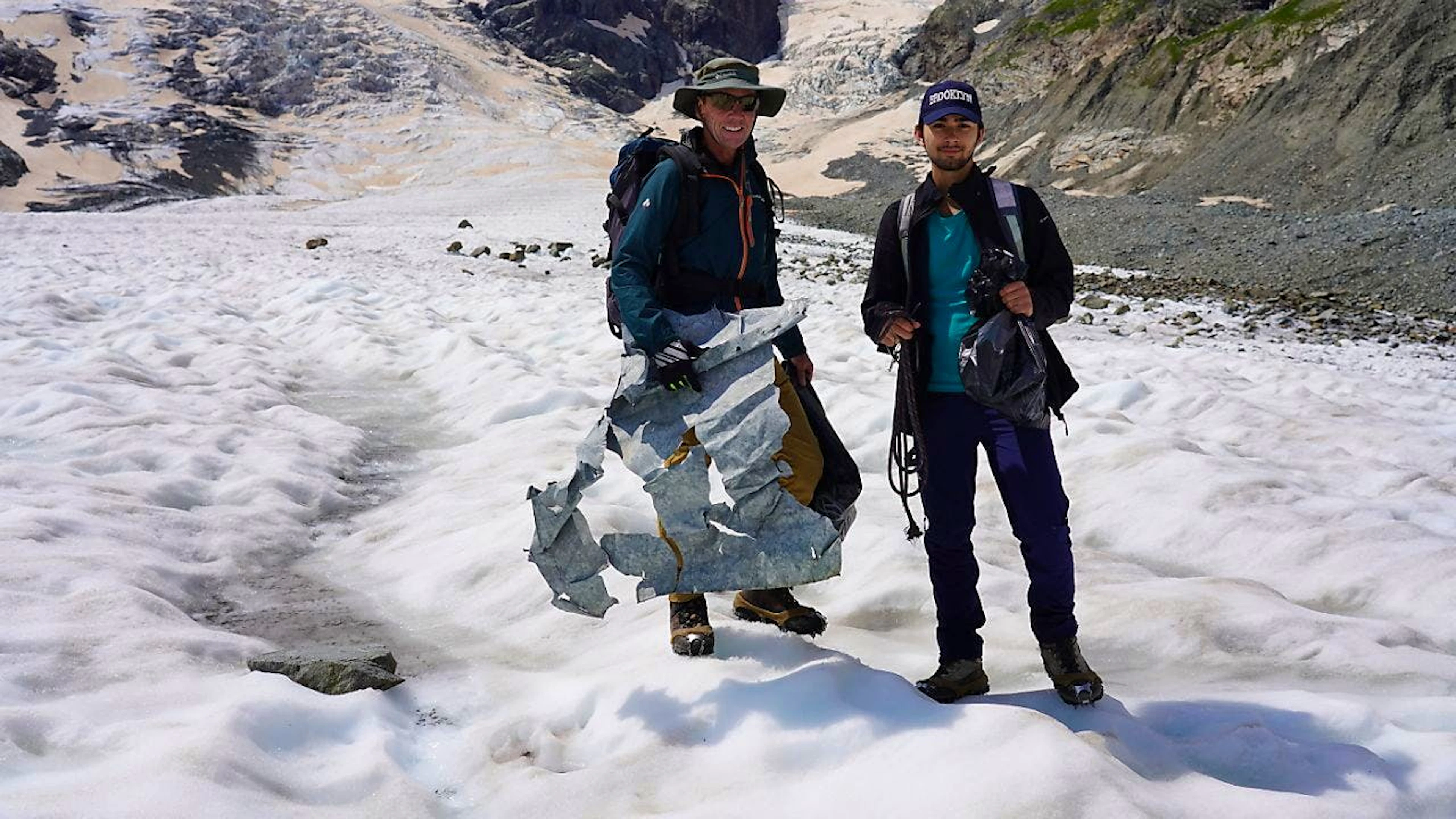 I volontari hanno raccolto 250 chilogrammi di rifiuti sui ghiacciai del Pers e del Morteratsch in Engadina Alta, nel Comune di Pontresina.
