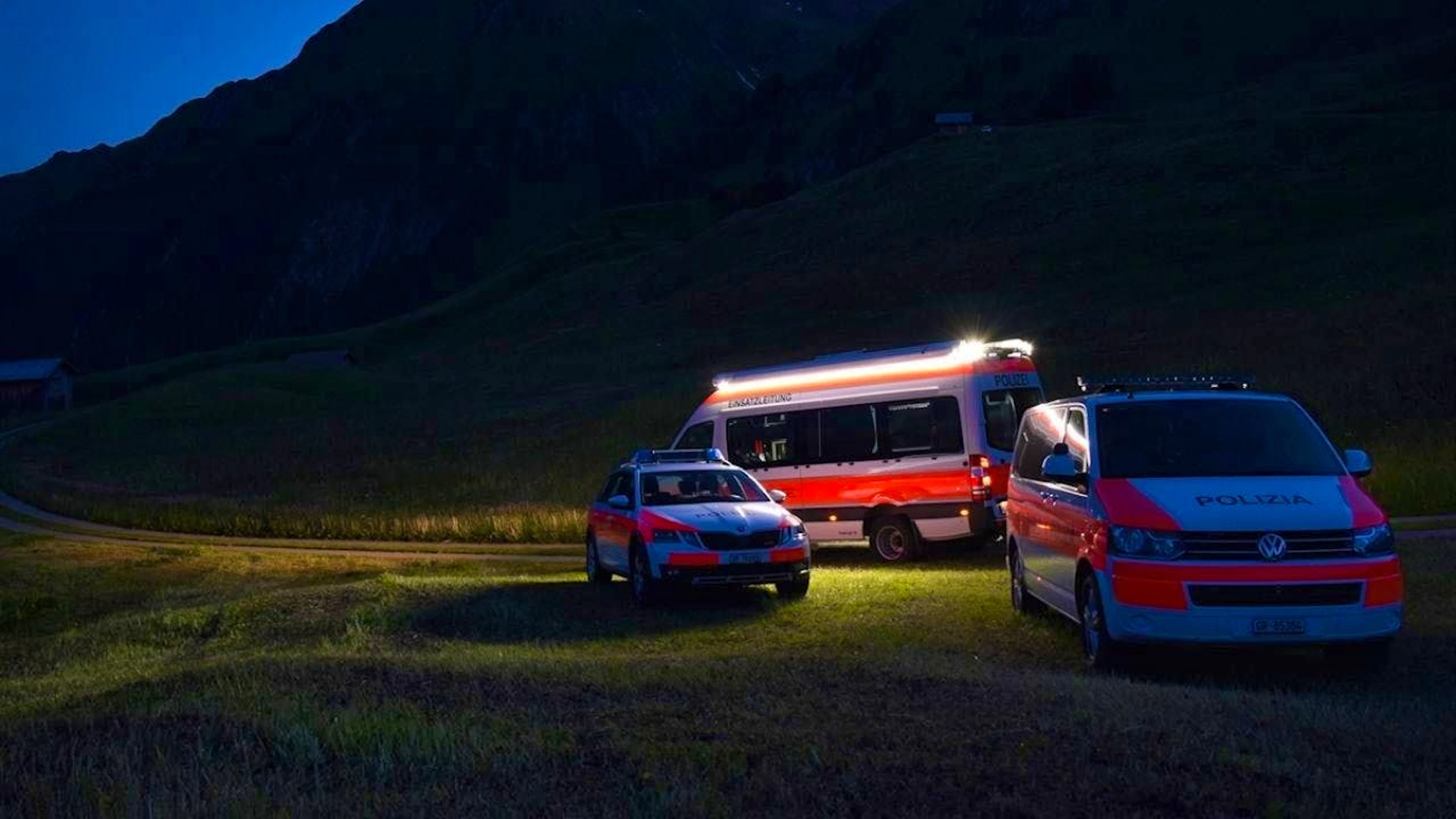 The two missing persons were found safe and sound as a result of the night-time search operation. (symbolic image)