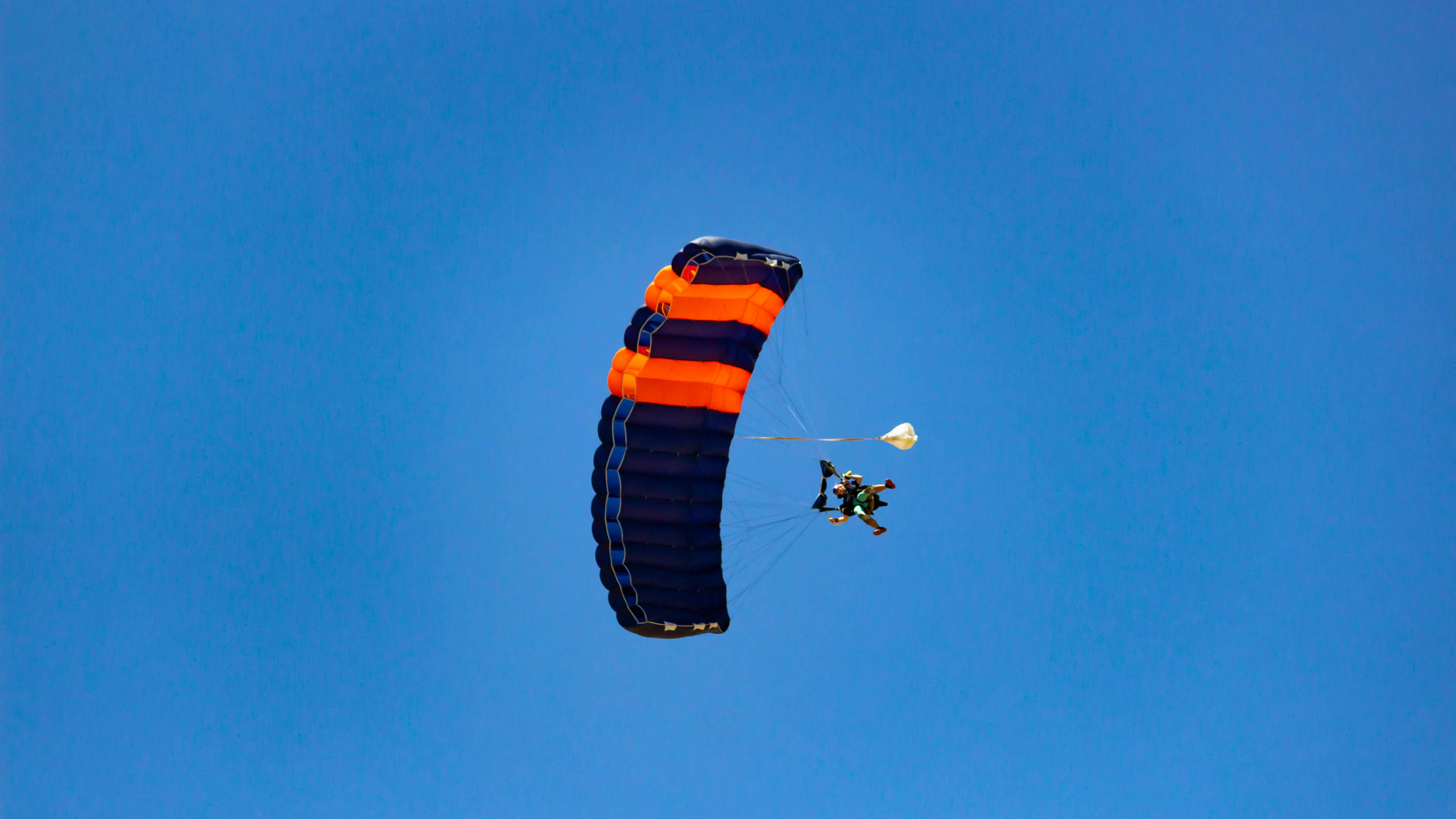 L'avion était utilisé pour du saut en parachute (illustration).