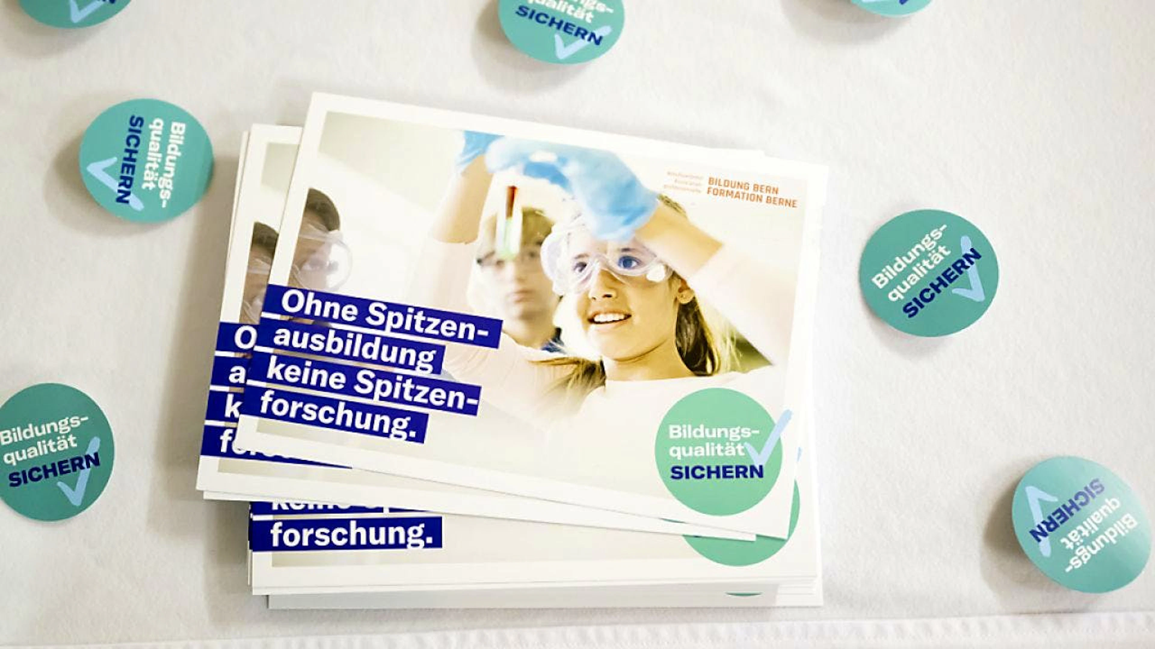 Bildung Bern sammelte gemäss eigenen Angaben über 20'000 Unterschriften. (Archivbild)