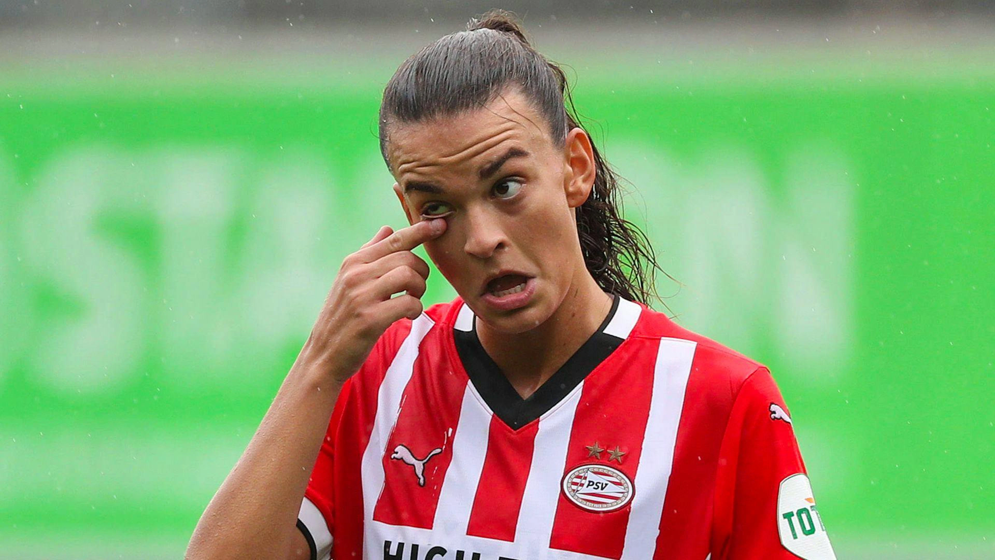 Riola Xhemaili spielt seit diesem Sommer für PSV Eindhoven.