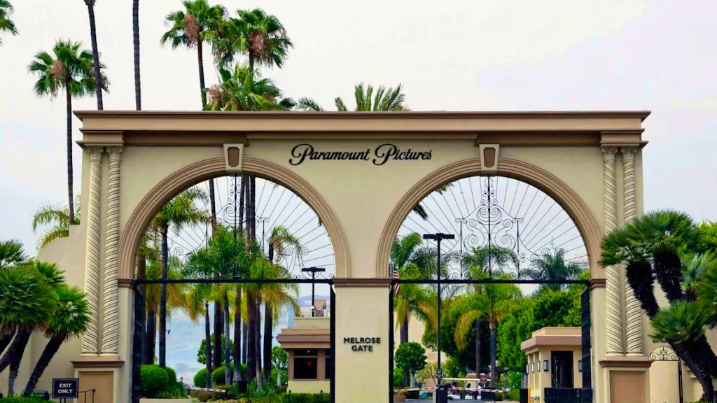 Film producer wins the buyer's race for Paramount