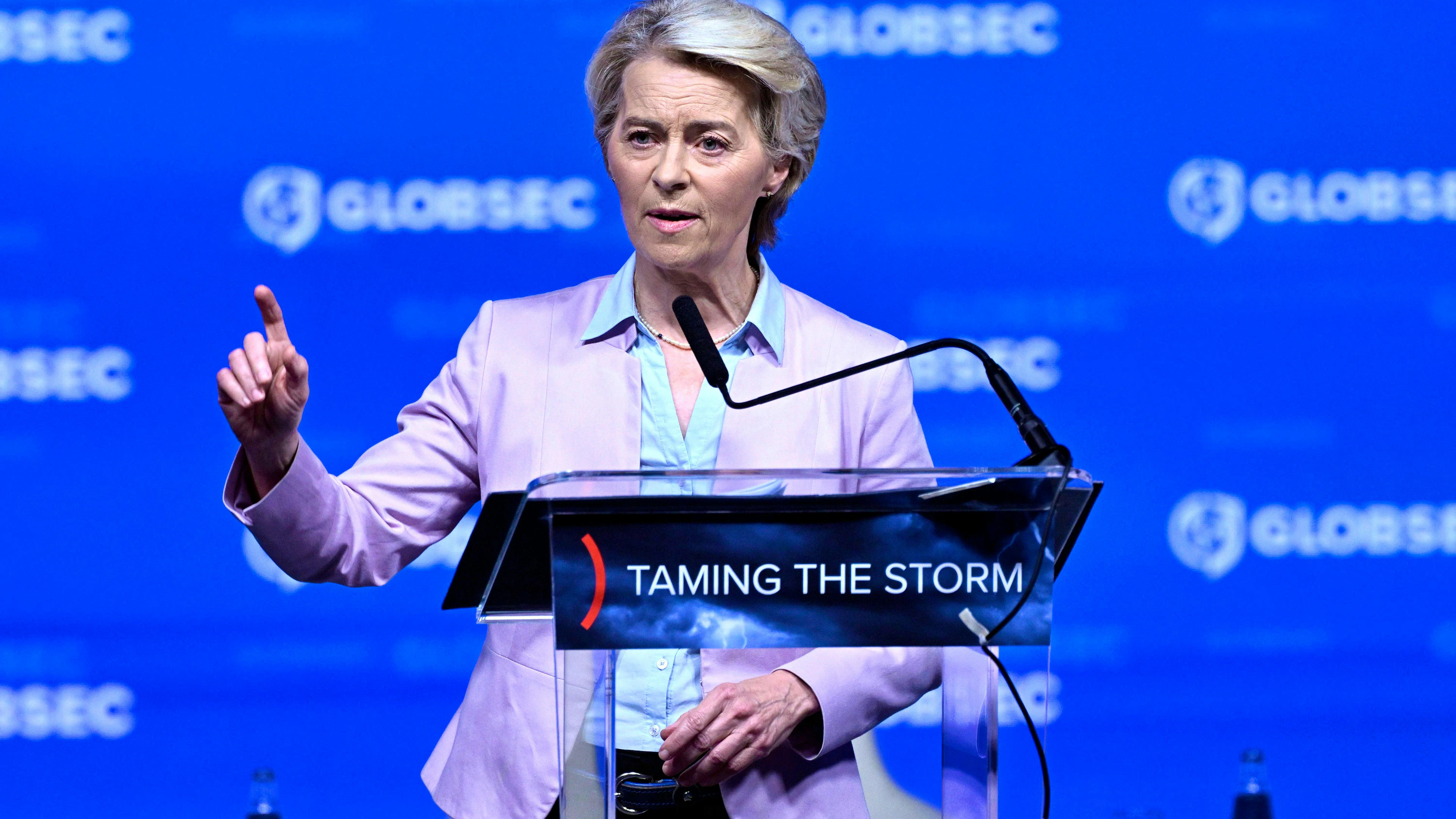 La presidente della Commissione Europea Ursula von der Leyen al Globsec Forum di Praga.