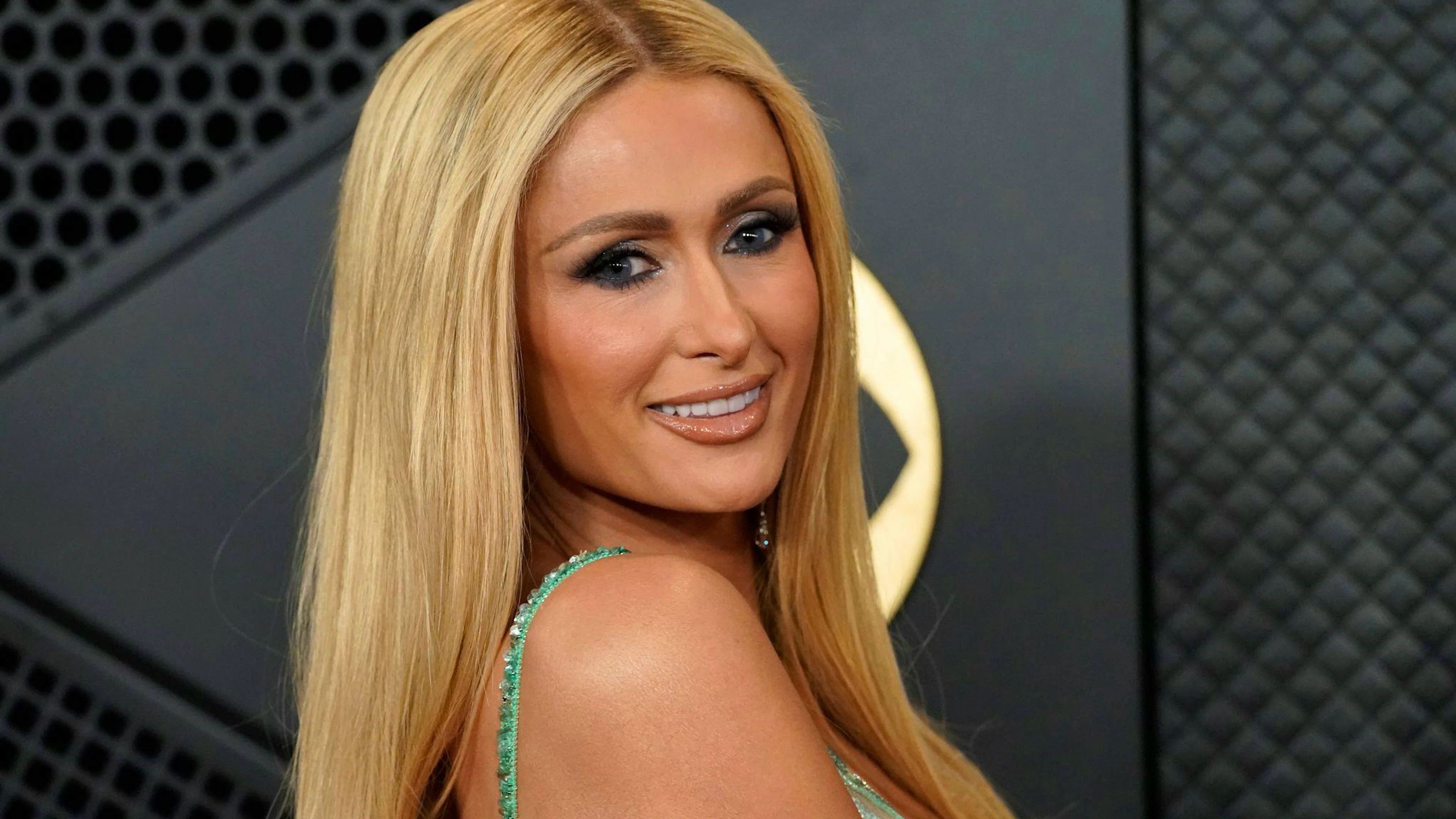 Hotel-Erbin und It-Girl Paris Hilton hingegen jagt Frösche – und lässt diese wieder frei, hat sie in einem Interview verraten. Warum? Das weiss nur sie …