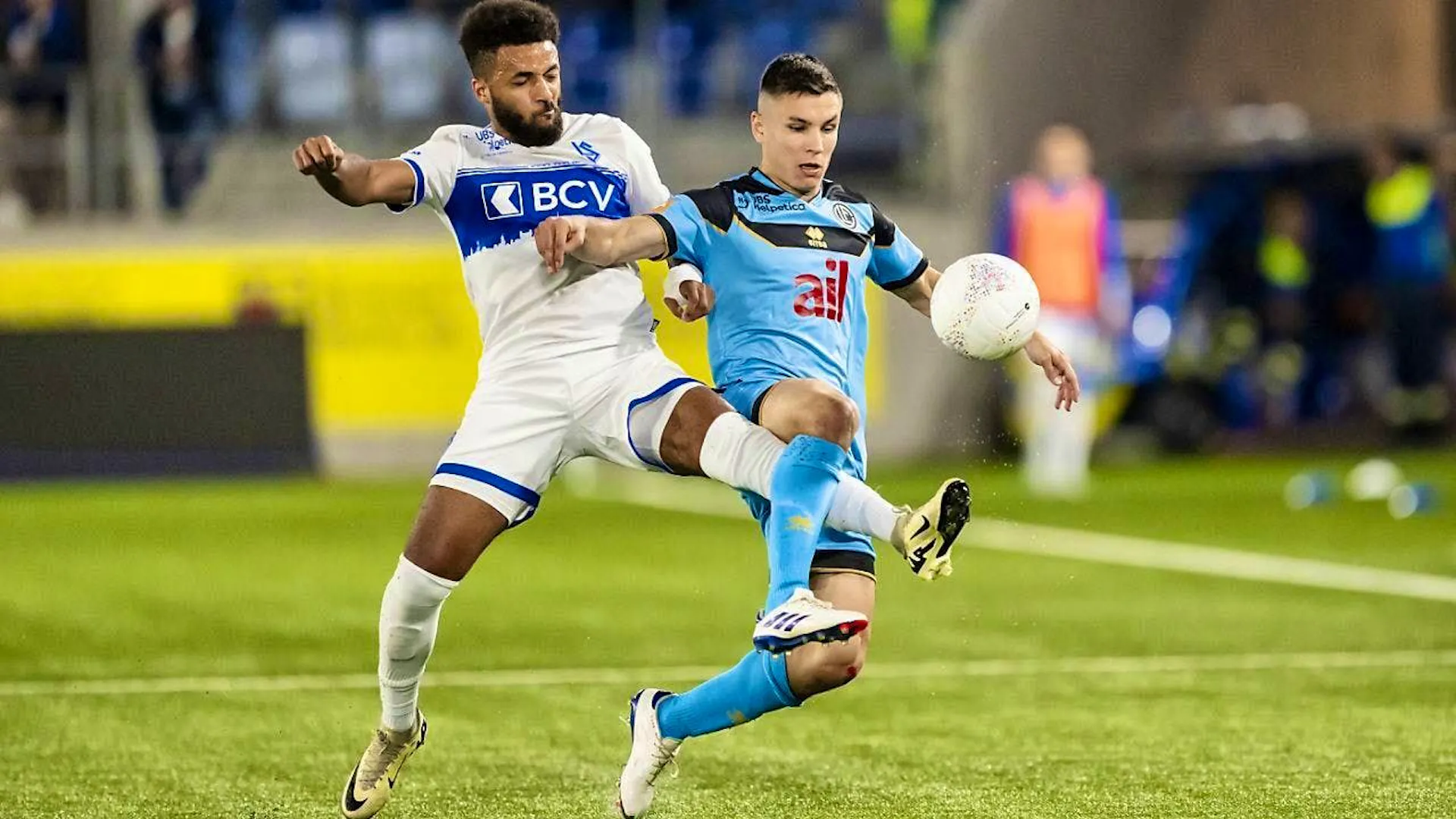 Lugano back in first place after victory in Lausanne