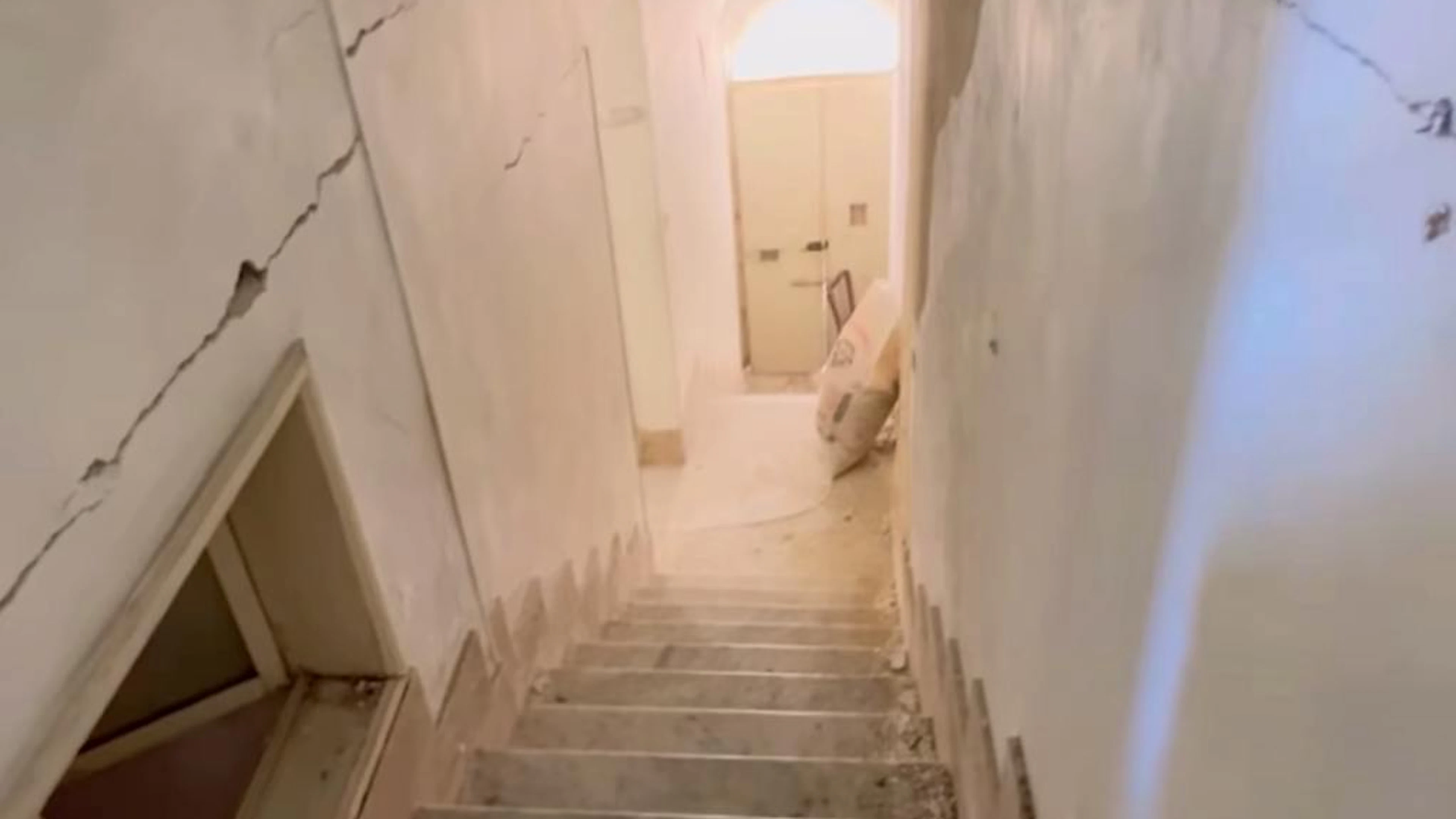Die Marmortreppe ist für den neuen Besitzer ein Highlight.
