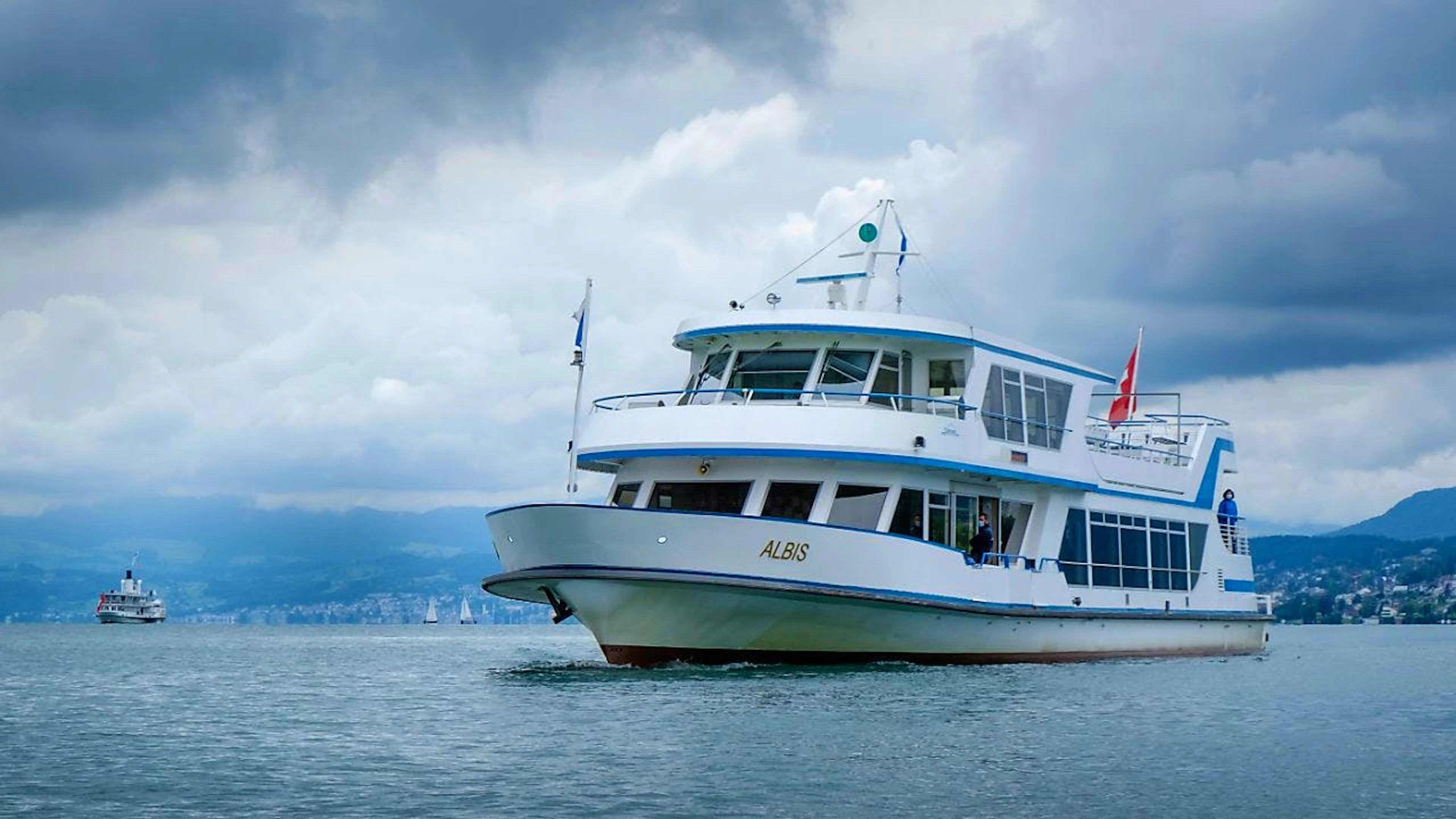 Zürichsee hat zu wenig Wasser – ZSG streicht Verbindungen