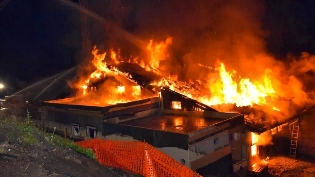 Well-known Flims mountain restaurant Foppa completely burnt down