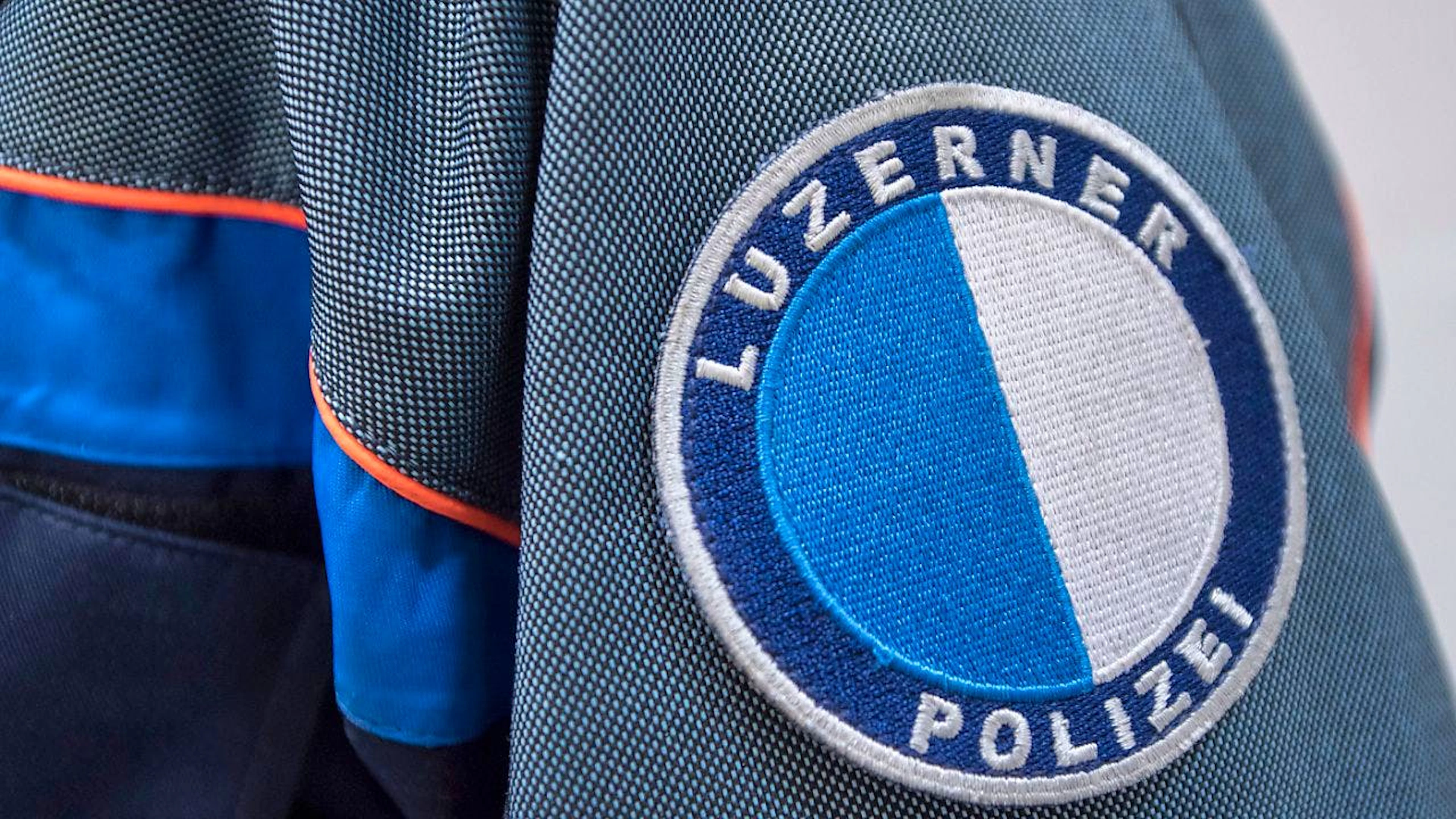 Die Luzerner Polizei untersucht ein mögliches Tötungsdelikt in Escholzmatt.