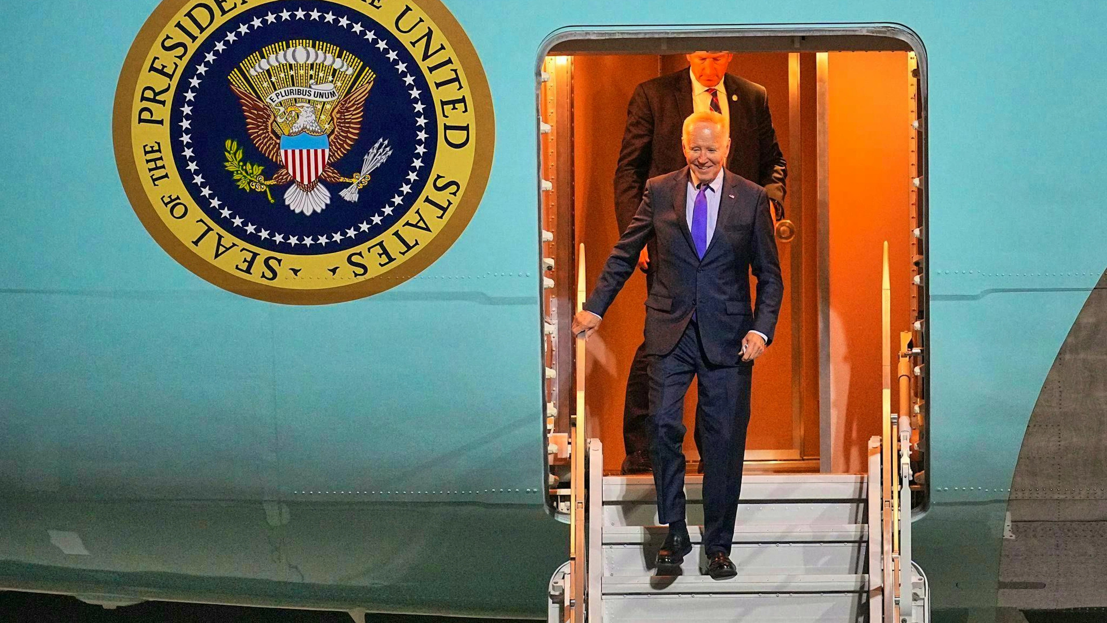 The presidential plane Air Force One, which took off from Washington, arrived at the airport in Berlin on Thursday evening.