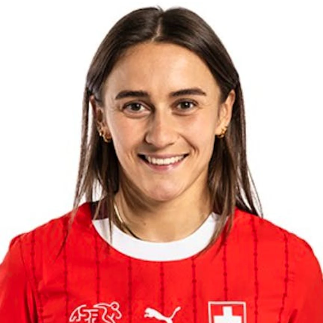 Portrait of Lara Marti