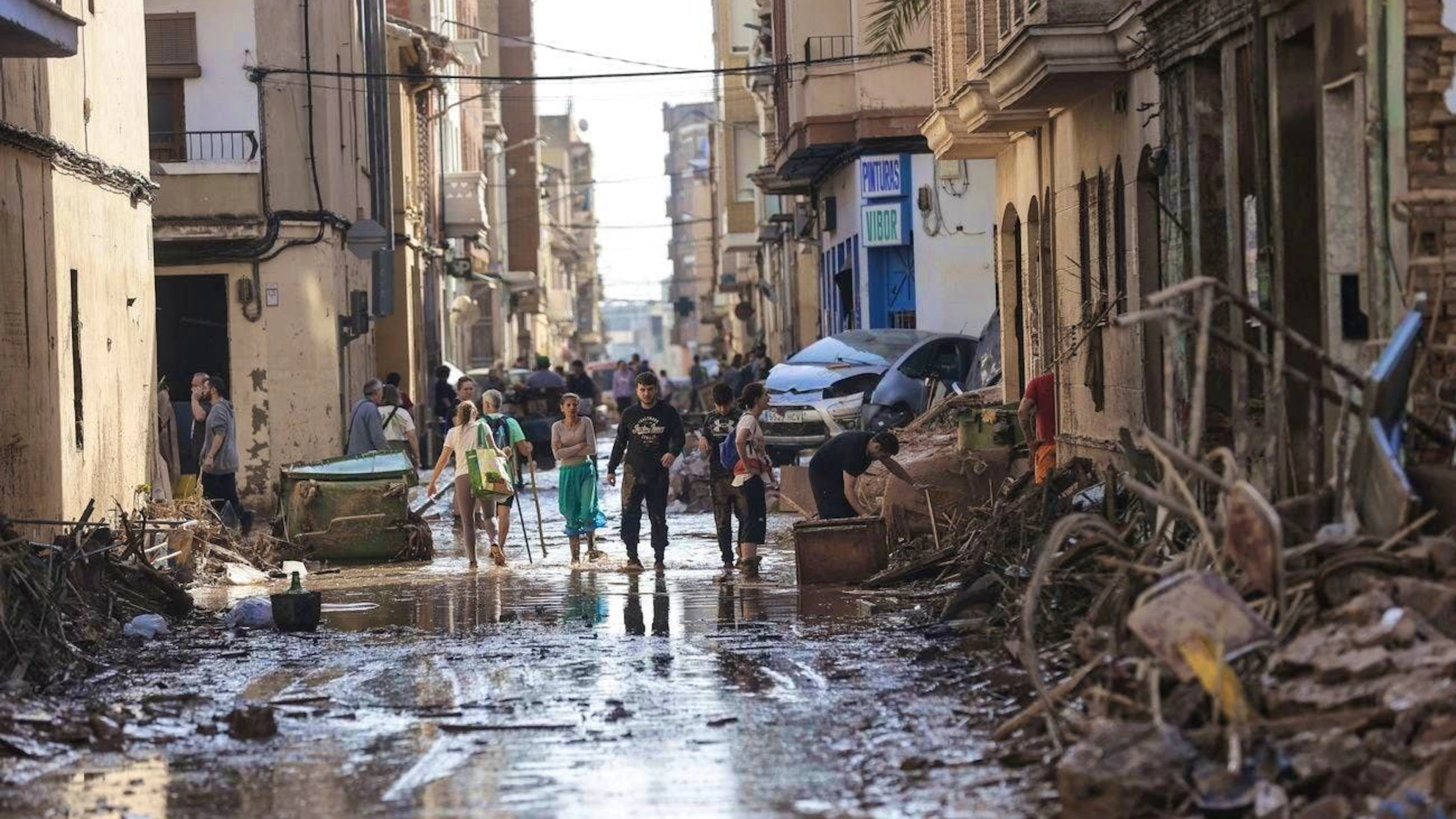 The water in Valencia has drained away, leaving behind gigantic destruction.