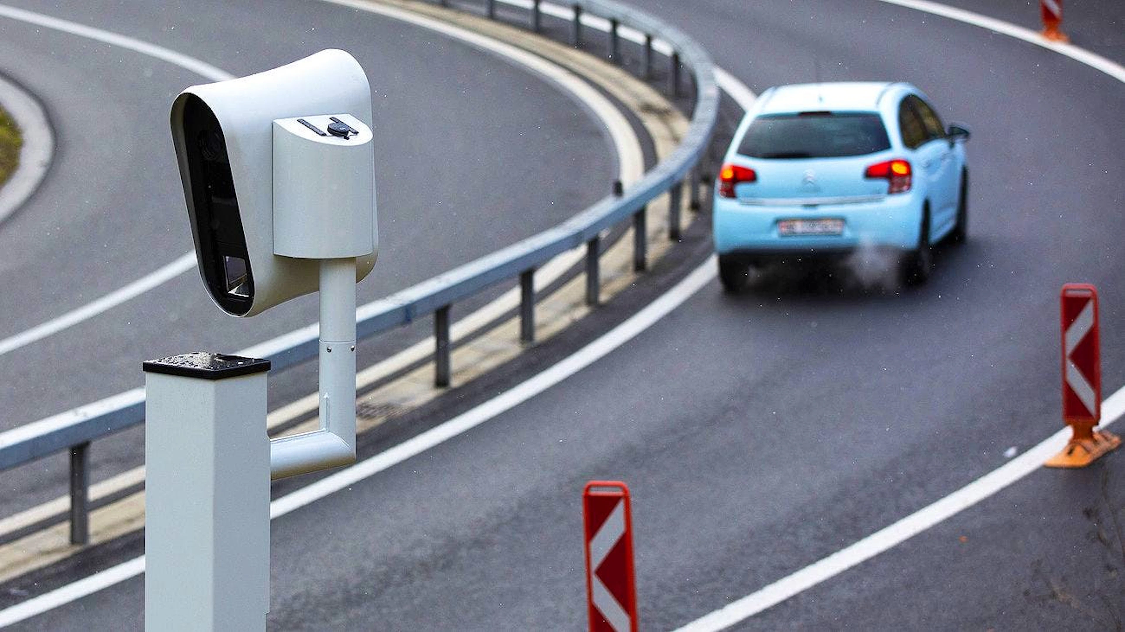 In der Schweiz ist aktuell noch keine Aufrüstung der Radaranlagen vorgesehen.