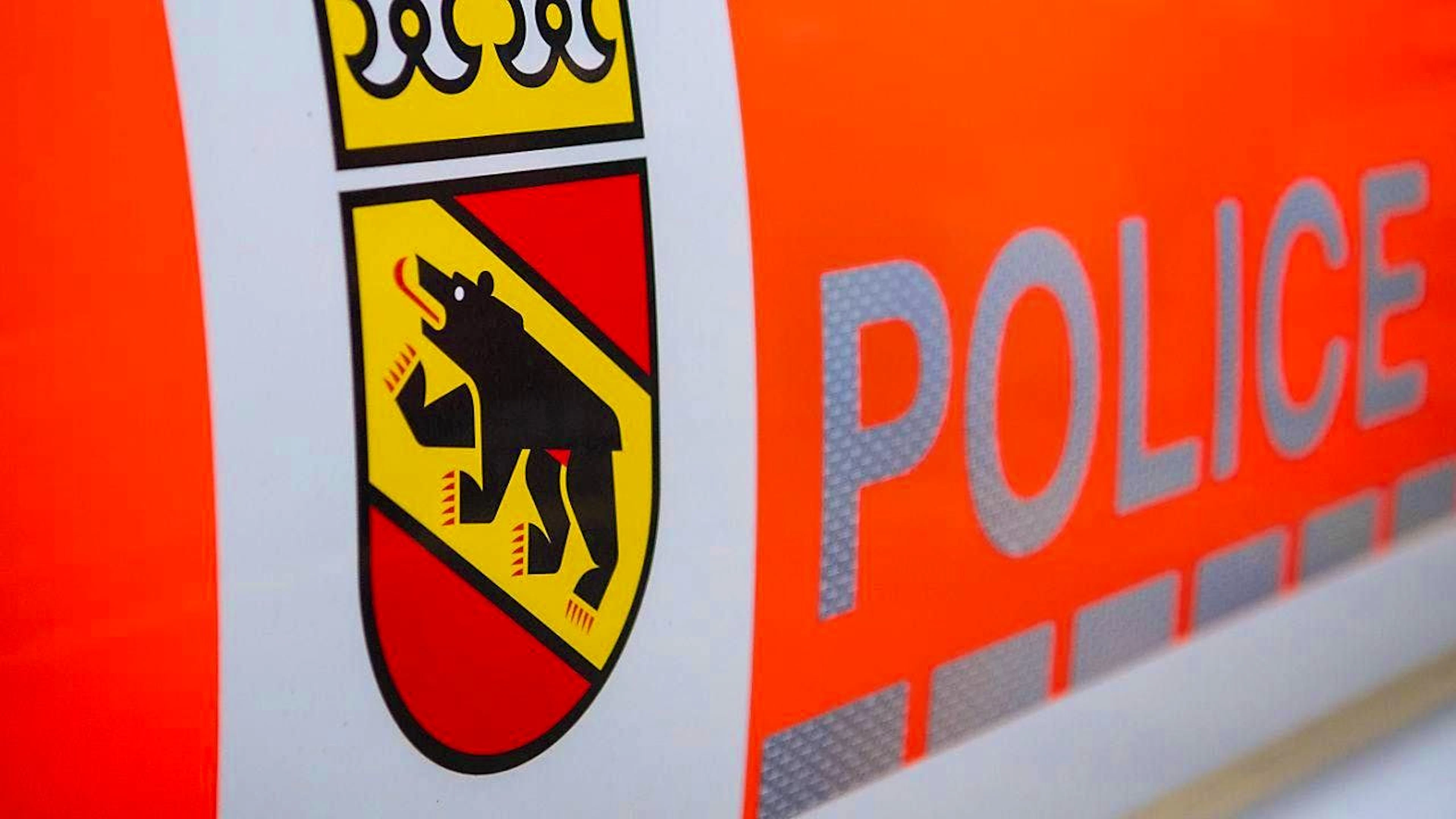 The Bern cantonal police were called out on Tuesday following an accident in a tunnel in Worb.