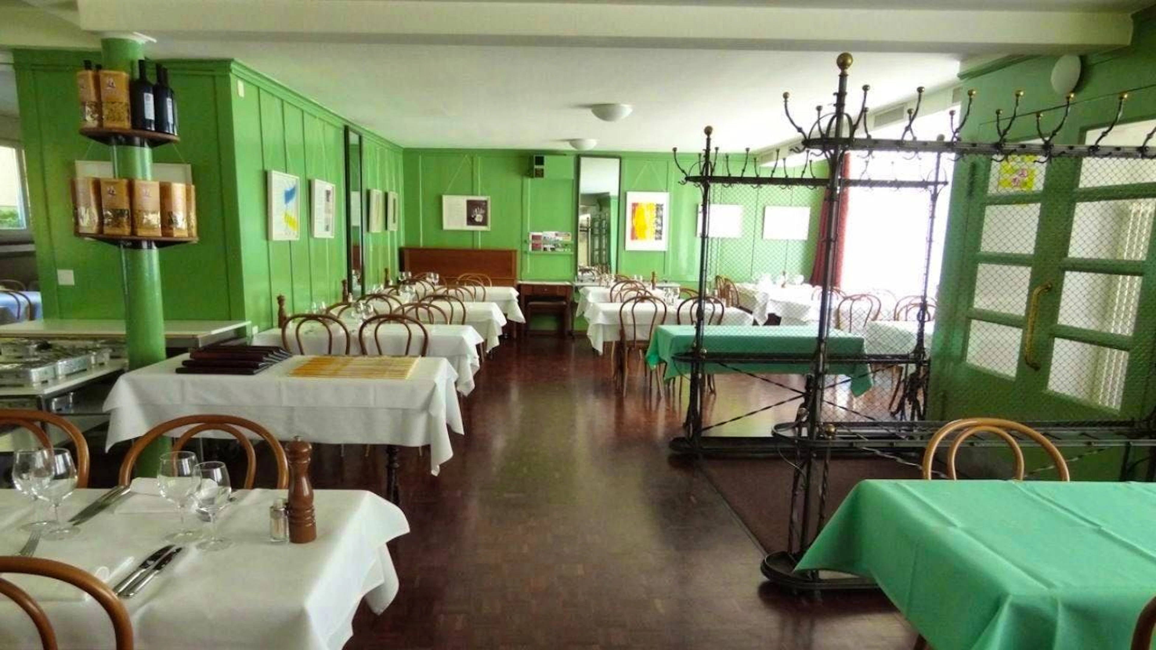The charm of the 1930s can still be felt in the "Baratella" in St. Gallen.