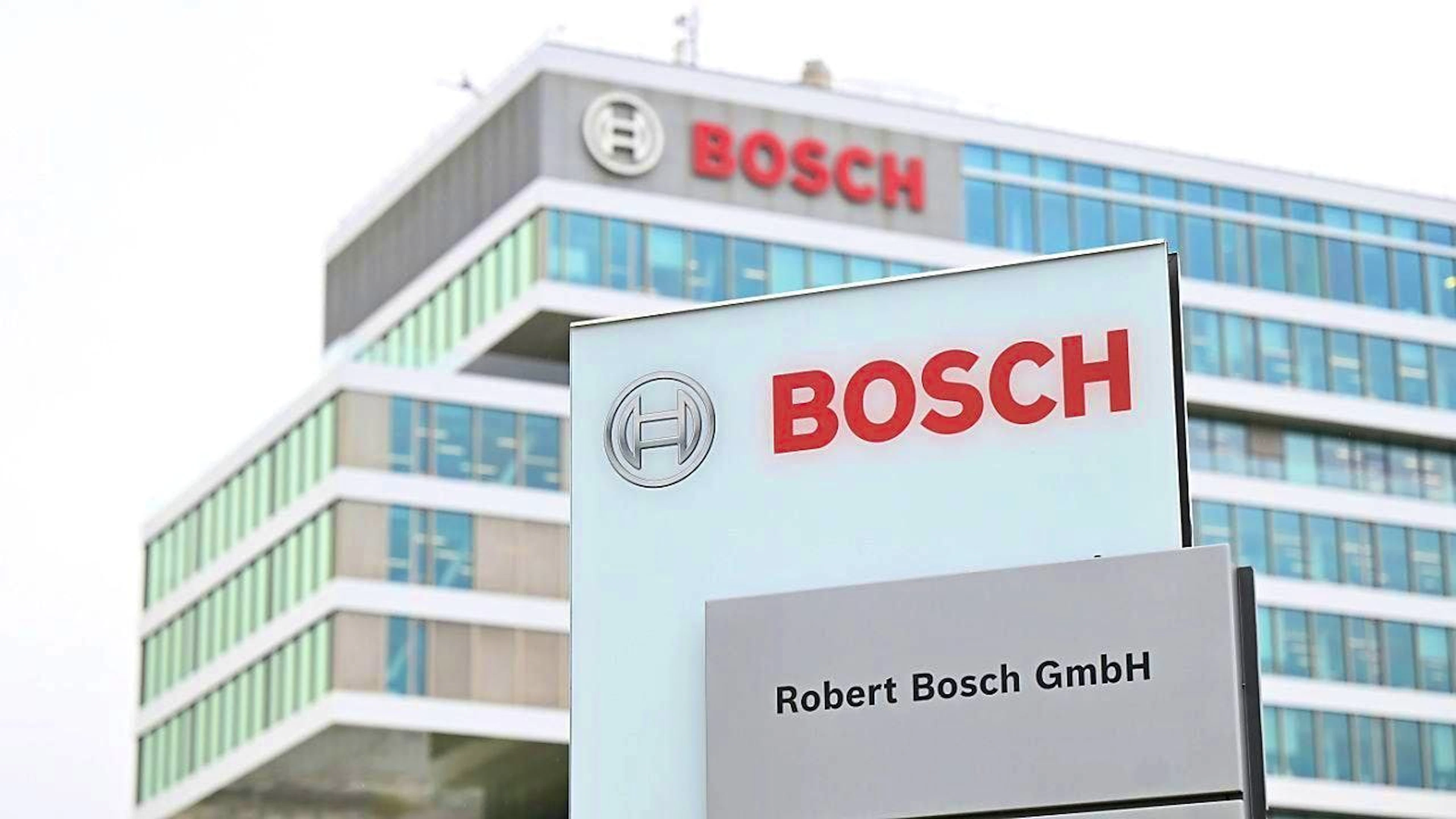 The technology group Bosch is also taking cost-cutting measures at its headquarters. From March 1, 450 employees at several German locations will only work 35 hours per week. (archive picture)
