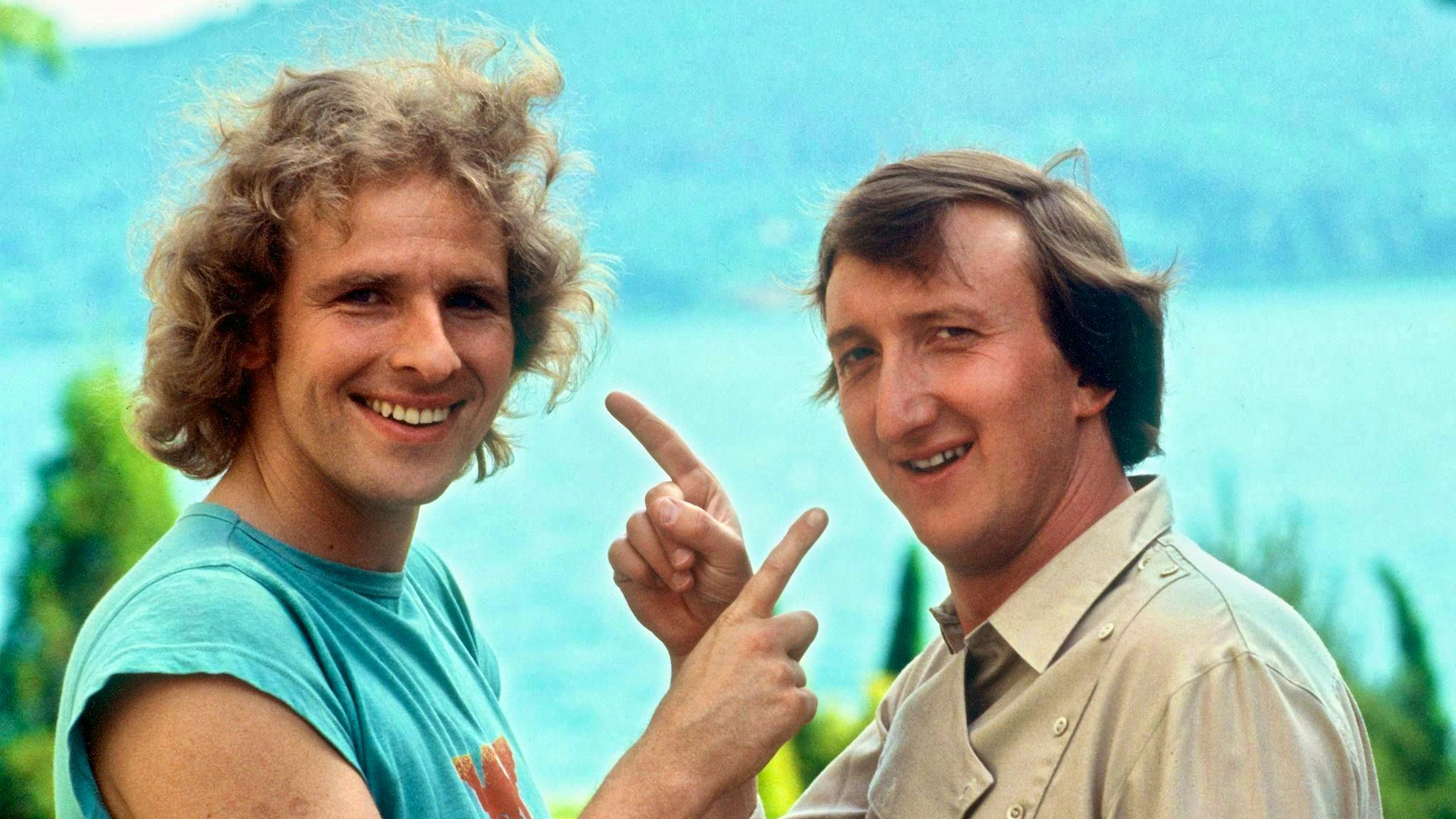 Entertainers Thomas Gottschalk and Mike Krüger will only be running their podcast under the title "Die Supernasen" until the end of the year.