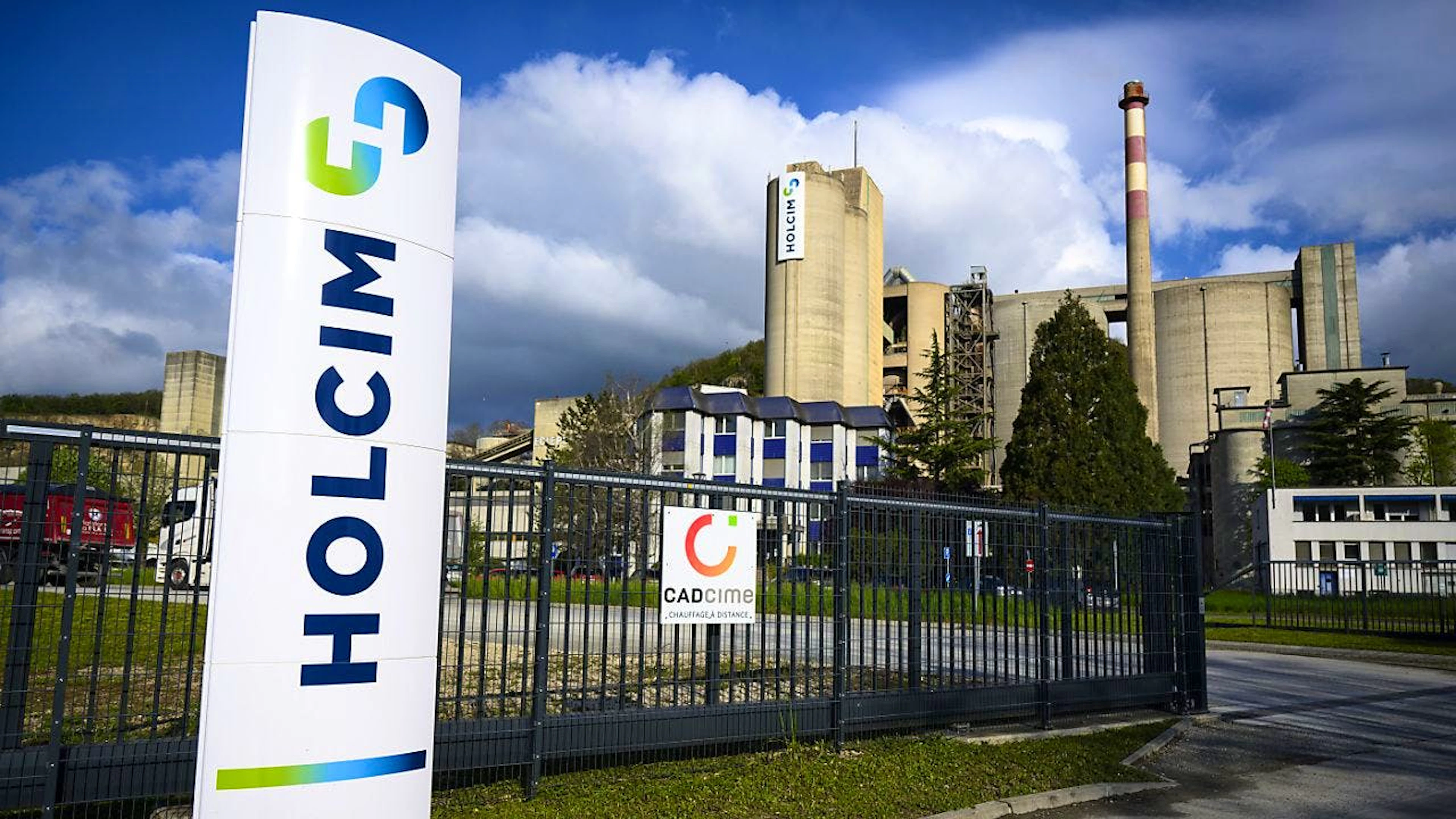 Der Schweizer Zementhersteller Holcim will seine Anteile an der in Nigeria ansässigen Gruppe Lafarge Africa PLC an den chinesischen Zementhersteller Huaxin Cement verkaufen. (Archivbild)