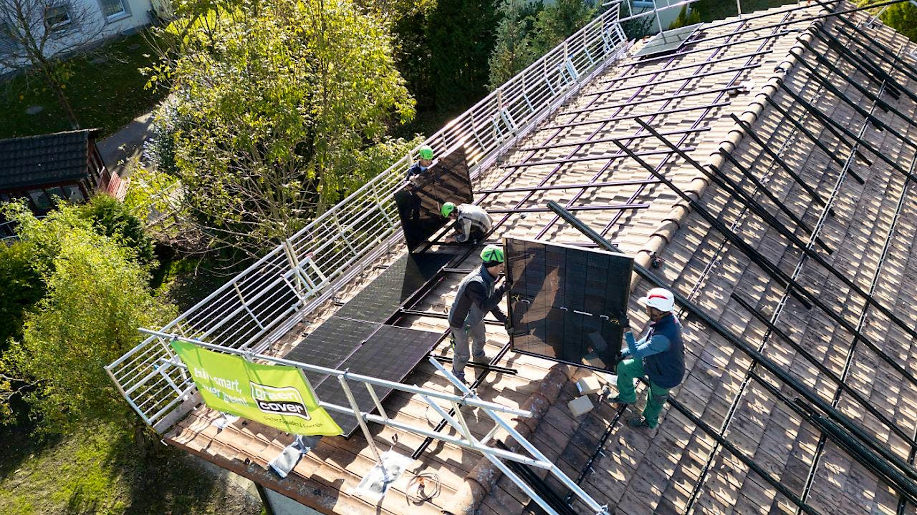 Swissolar estime que la production annuelle d'électricité solaire devrait dépasser dépassera les 28 TWh d'ici 2035 (image d'illustration).