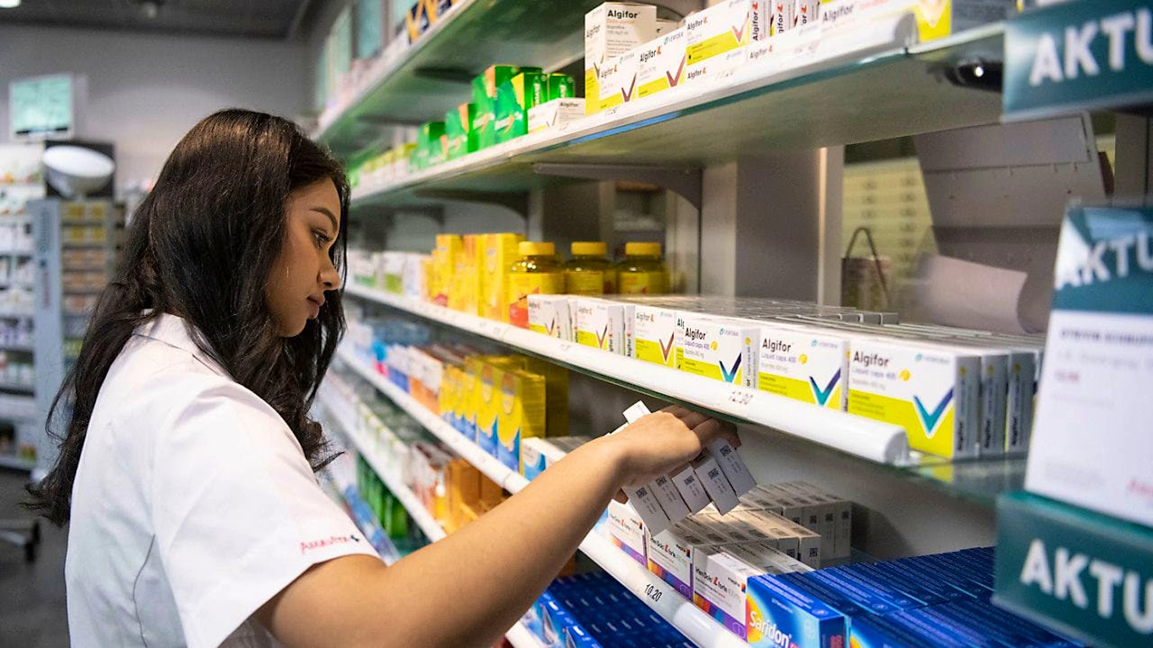 Die Kosten für ambulant abgegebene Medikamente in Apotheken, Arztpraxen und Spitälern beliefen sich 2023 auf über 9 Milliarden Franken.