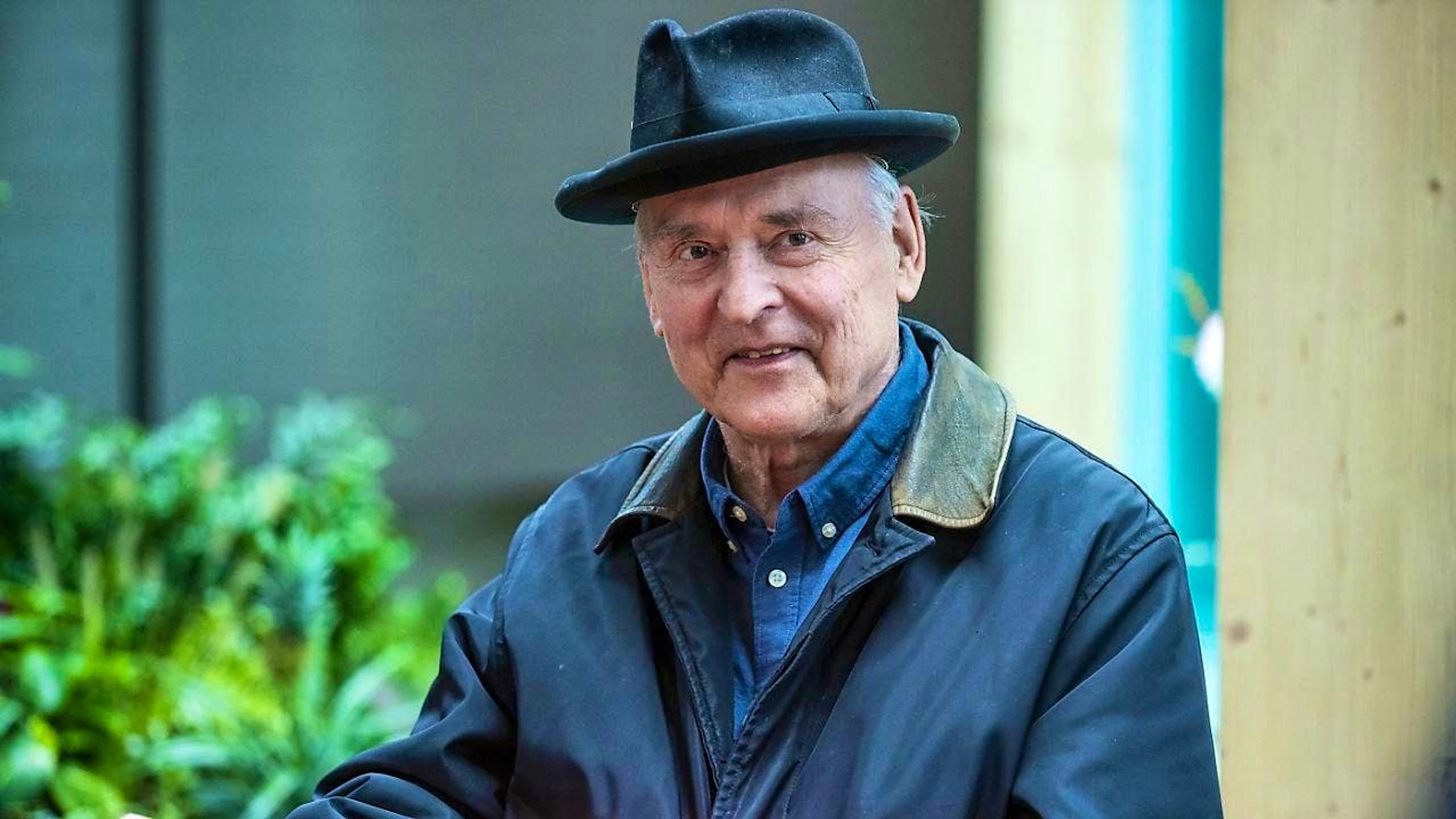 The perception of Harald Naegeli is double-edged: while he came into conflict with the law because of his black spray-painted figures on house walls in Zurich and elsewhere, the city of Zurich honored him with its art prize in 2020. The Zurich sprayer turns 85 today. (archive picture)