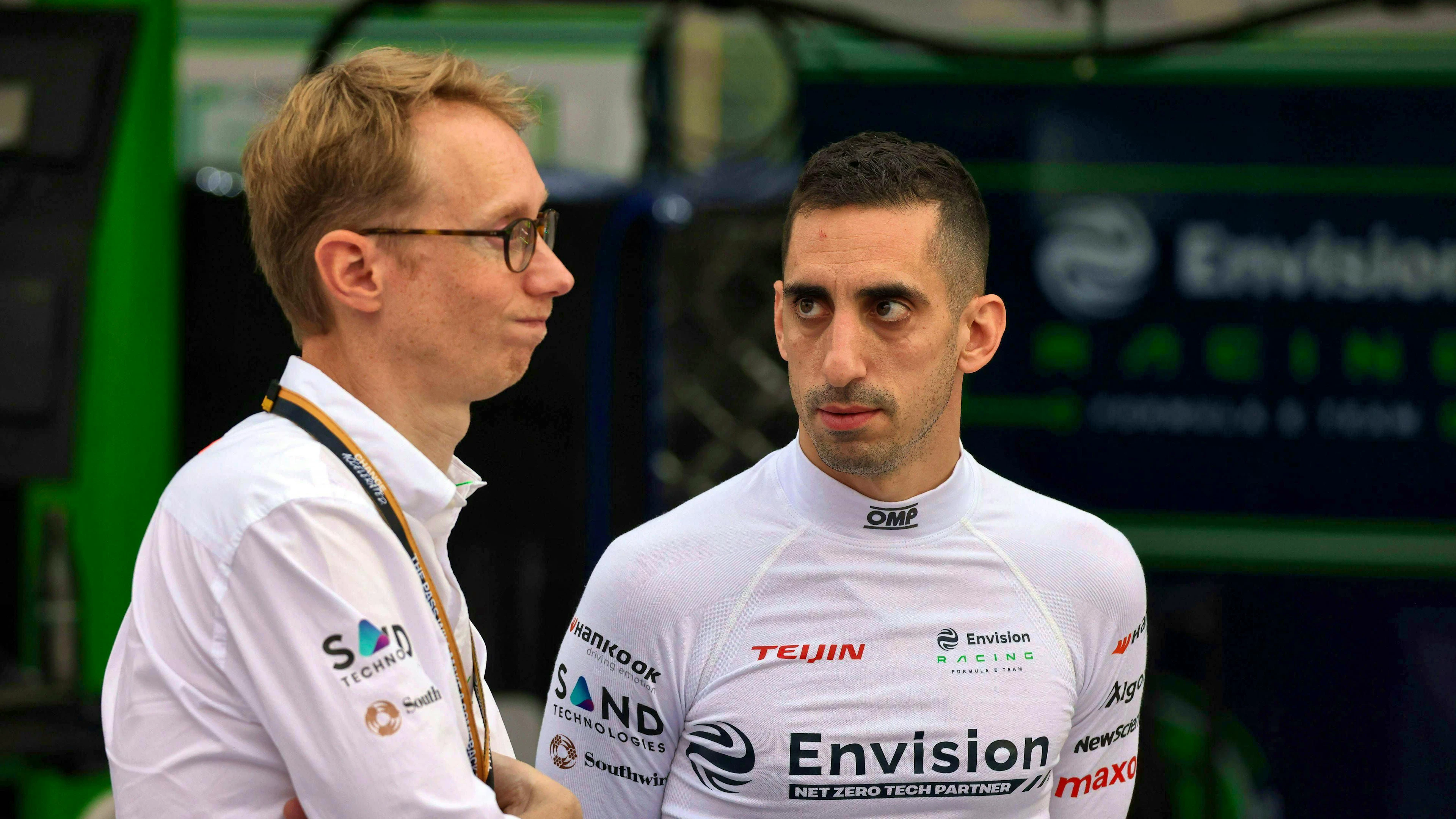 Sébastien Buemi here in conversation with Sylvain Filippi, Team Principal of Envision Racing.