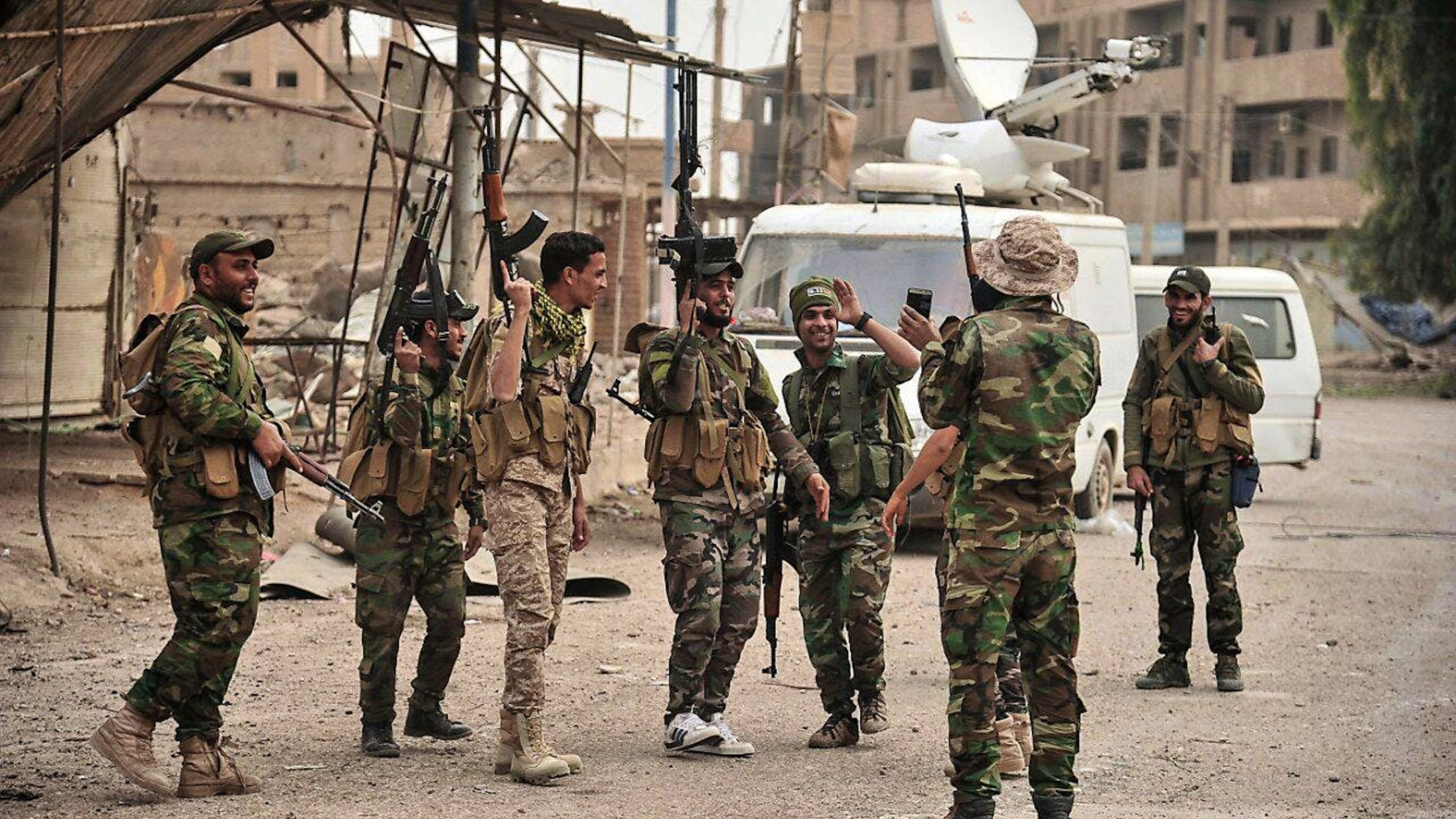 La province de Deir Ezzor était divisée entre les forces du régime de Bachar al-Assad, qui tenaient la rive ouest du fleuve Euphrate, et des combattants locaux affiliés aux FDS dominées par les Kurdes, contrôlant eux la rive orientale (archives).