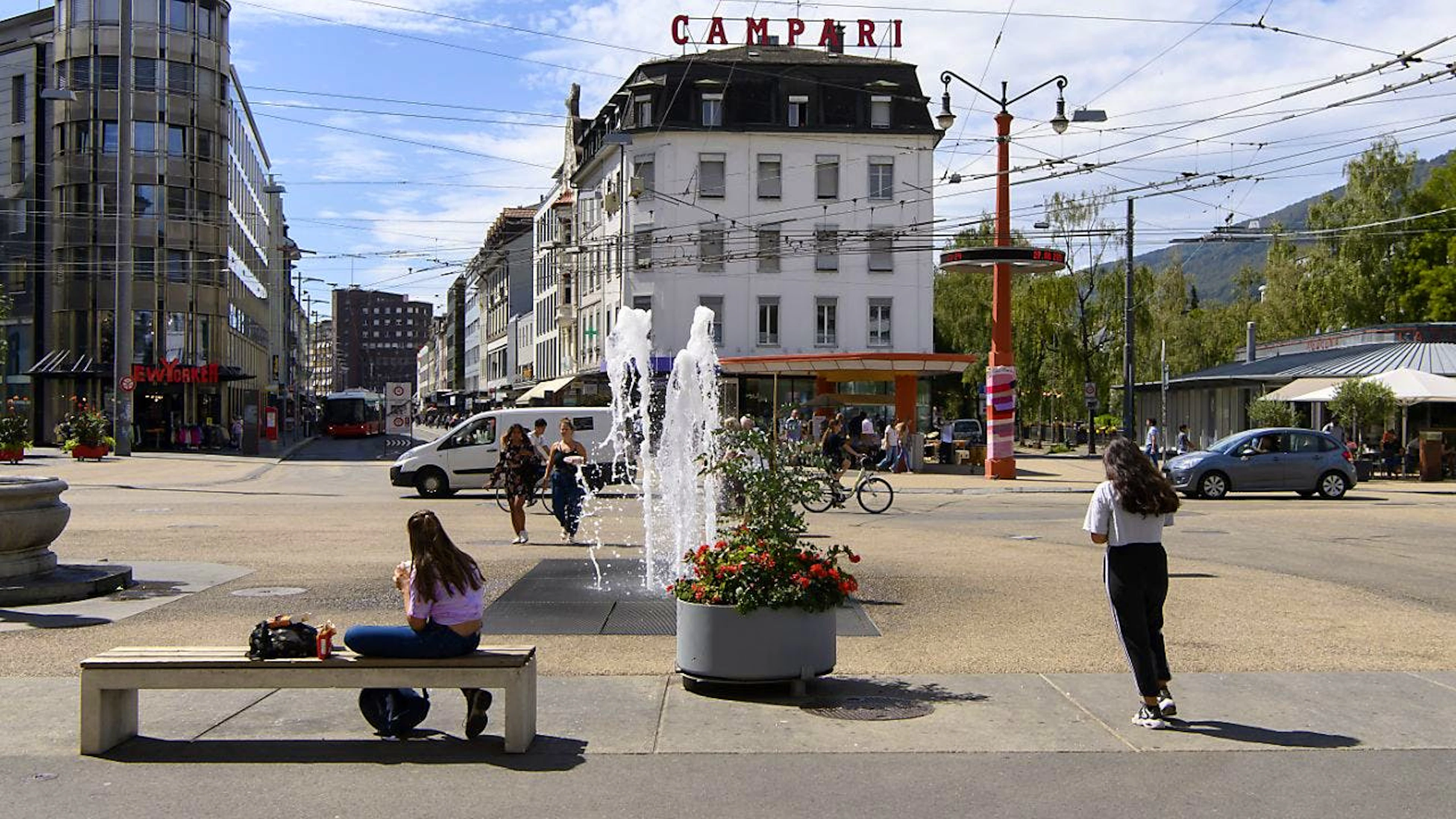 Die Stadt Biel will den Belag des Zentralplatzes erneuern. (Archivbild)