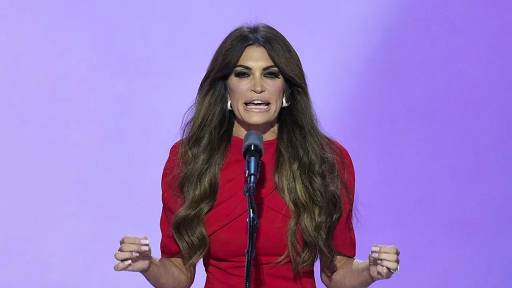 No invitation to dinner in Davos - | then Kimberly Guilfoyle loses it
